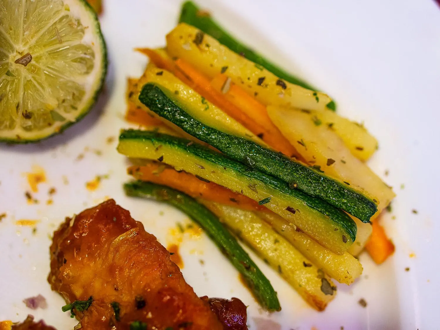 Food in HOTEL CENTRAL PARK & CONFERENCE CENTRE