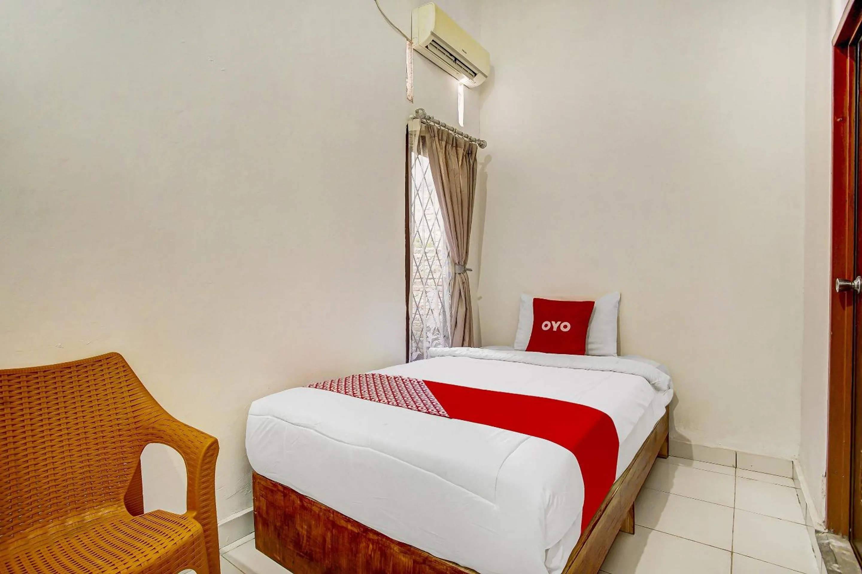 Bedroom, Bed in Hotel O Homestay Syariah