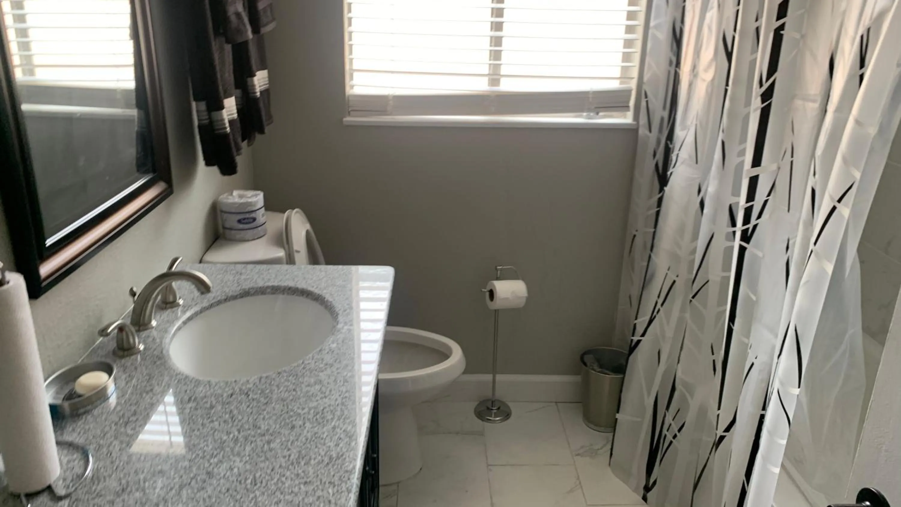 Bathroom in SU CASA ES MI CASA