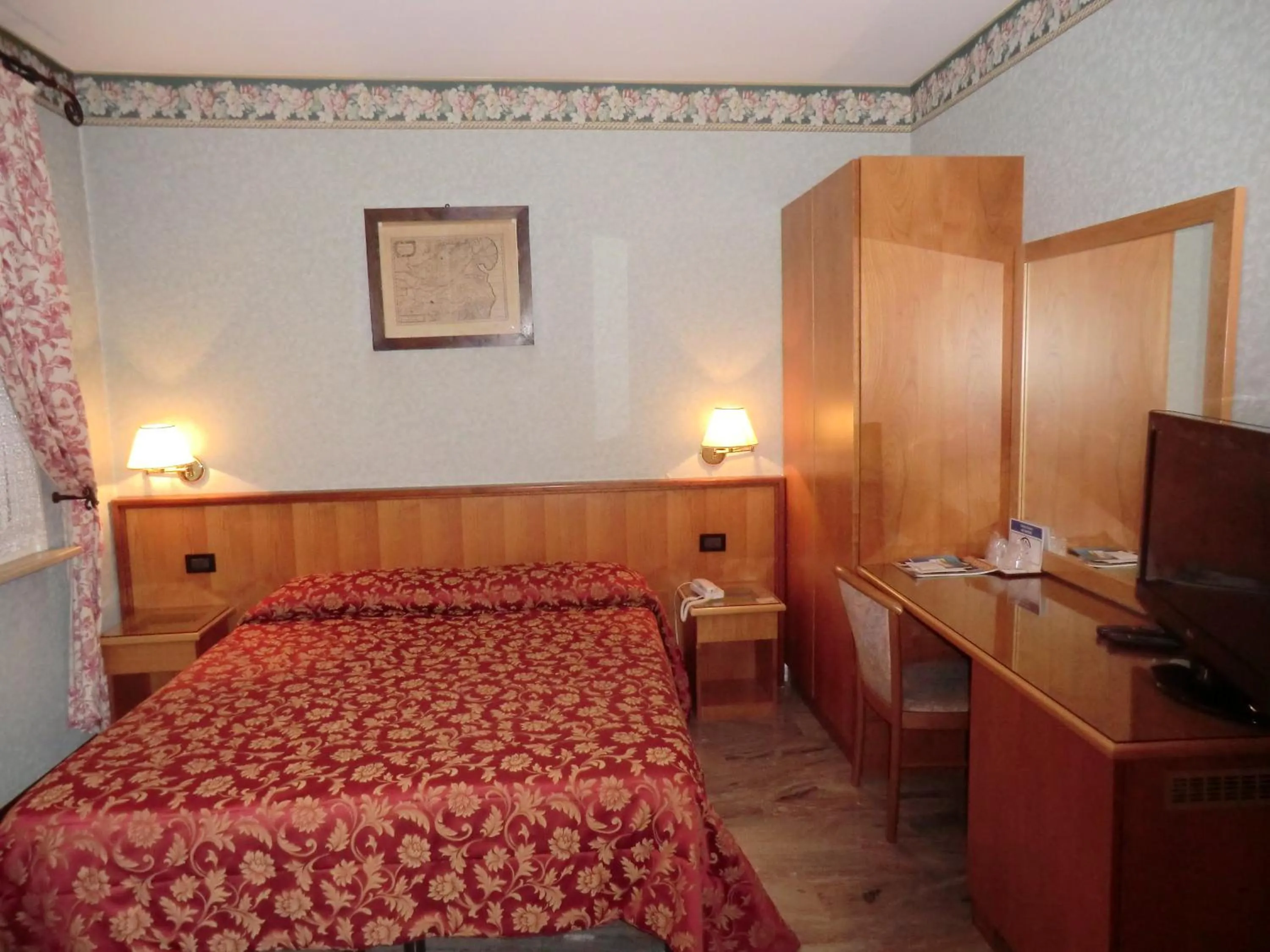 Photo of the whole room in Hotel Ristorante al Gabbiano