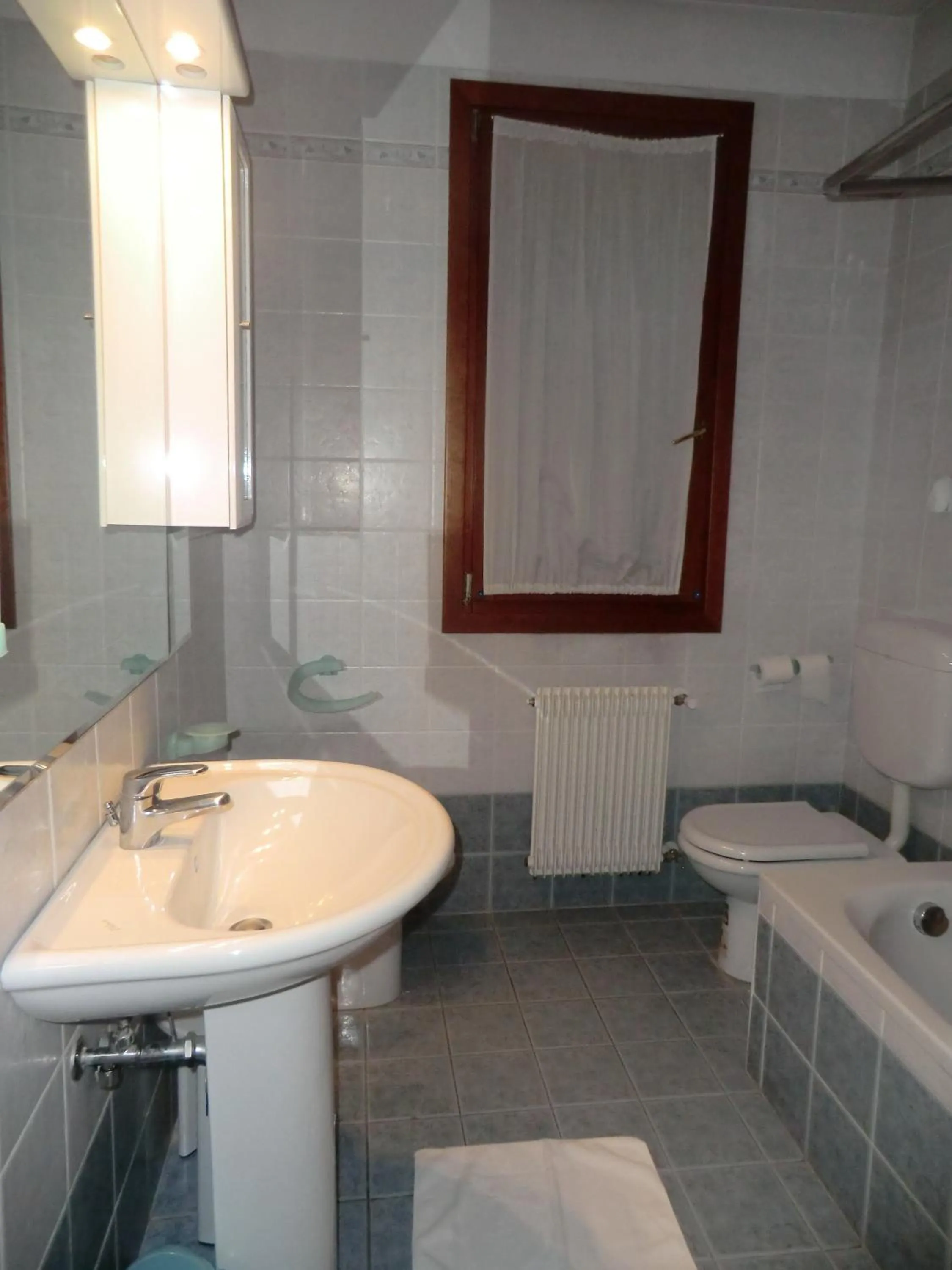 Bathroom in Hotel Ristorante al Gabbiano