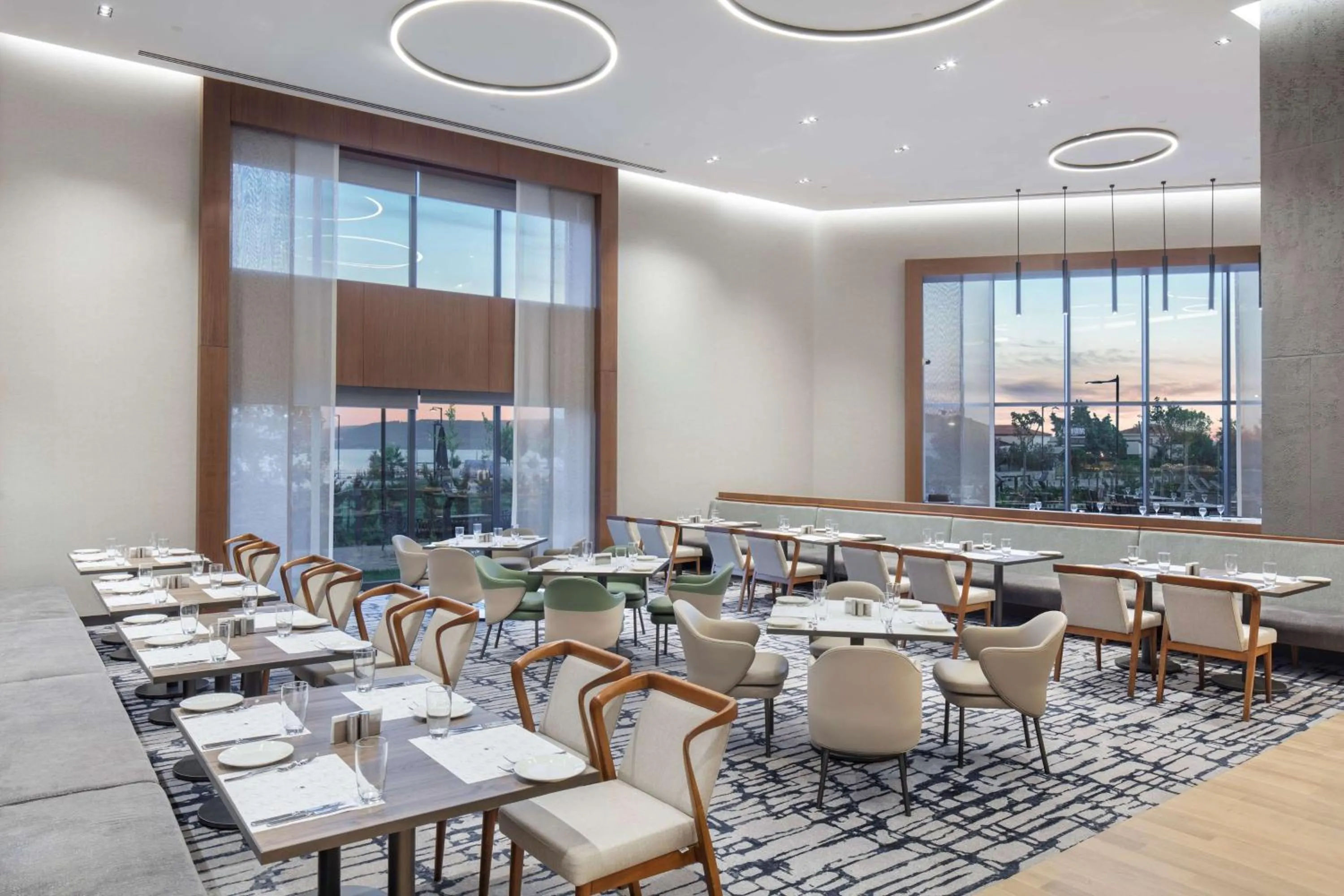 Restaurant/places to eat in Doubletree By Hilton Canakkale