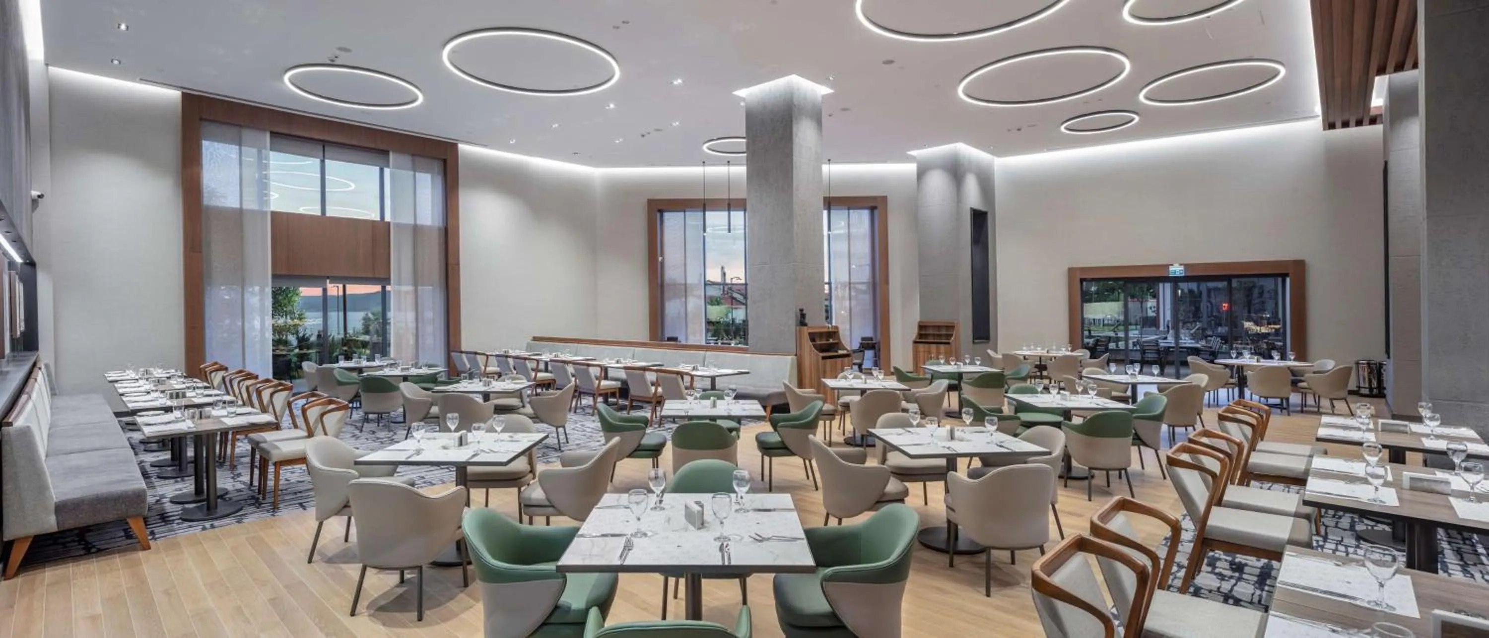 Restaurant/places to eat in Doubletree By Hilton Canakkale