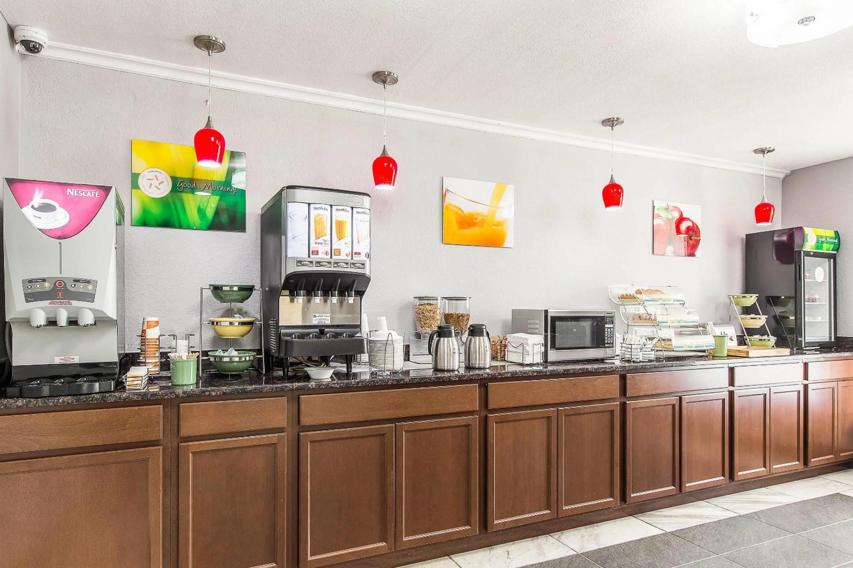 Breakfast in Quality Inn Forest City