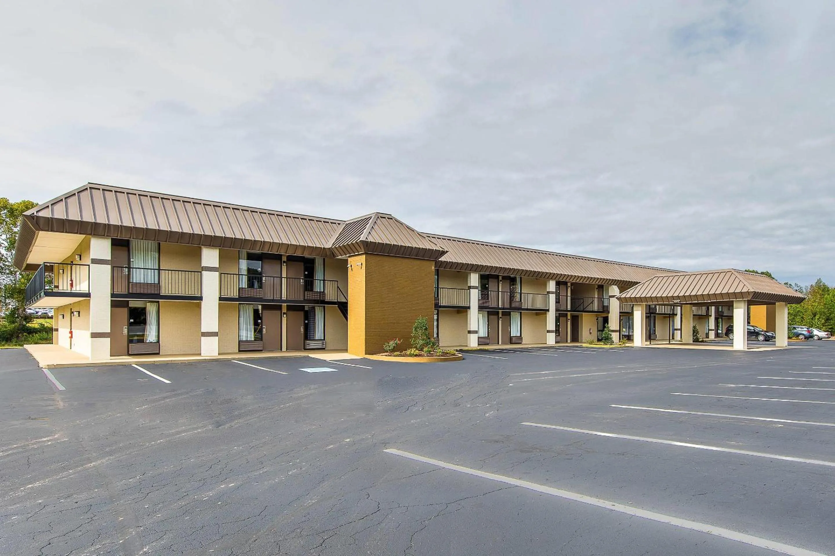 Property building in Quality Inn Forest City