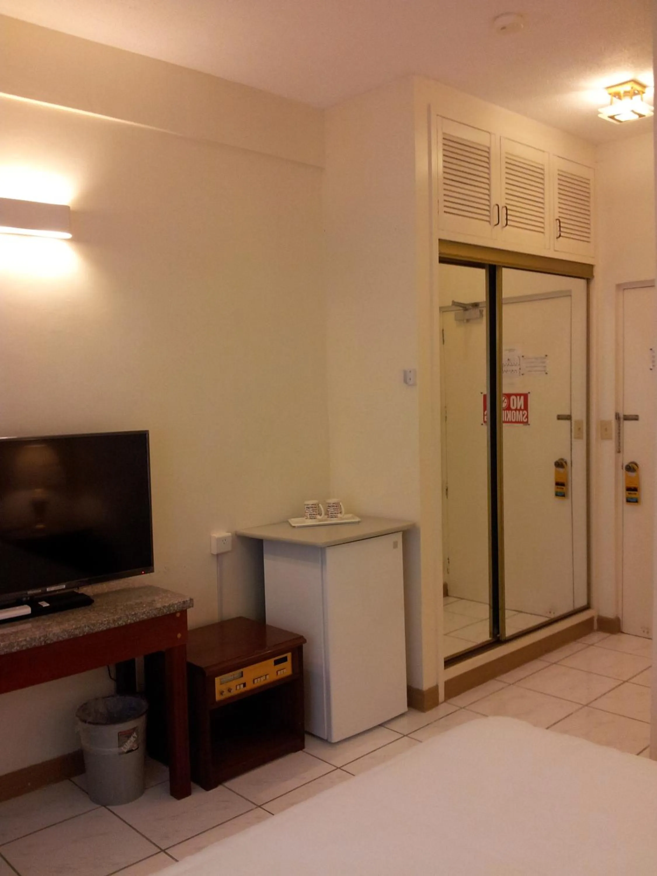 TV and multimedia in Capital Hotel