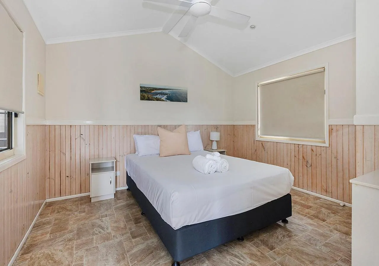 Bedroom, Bed in Reflections Evans Head - Holiday Park