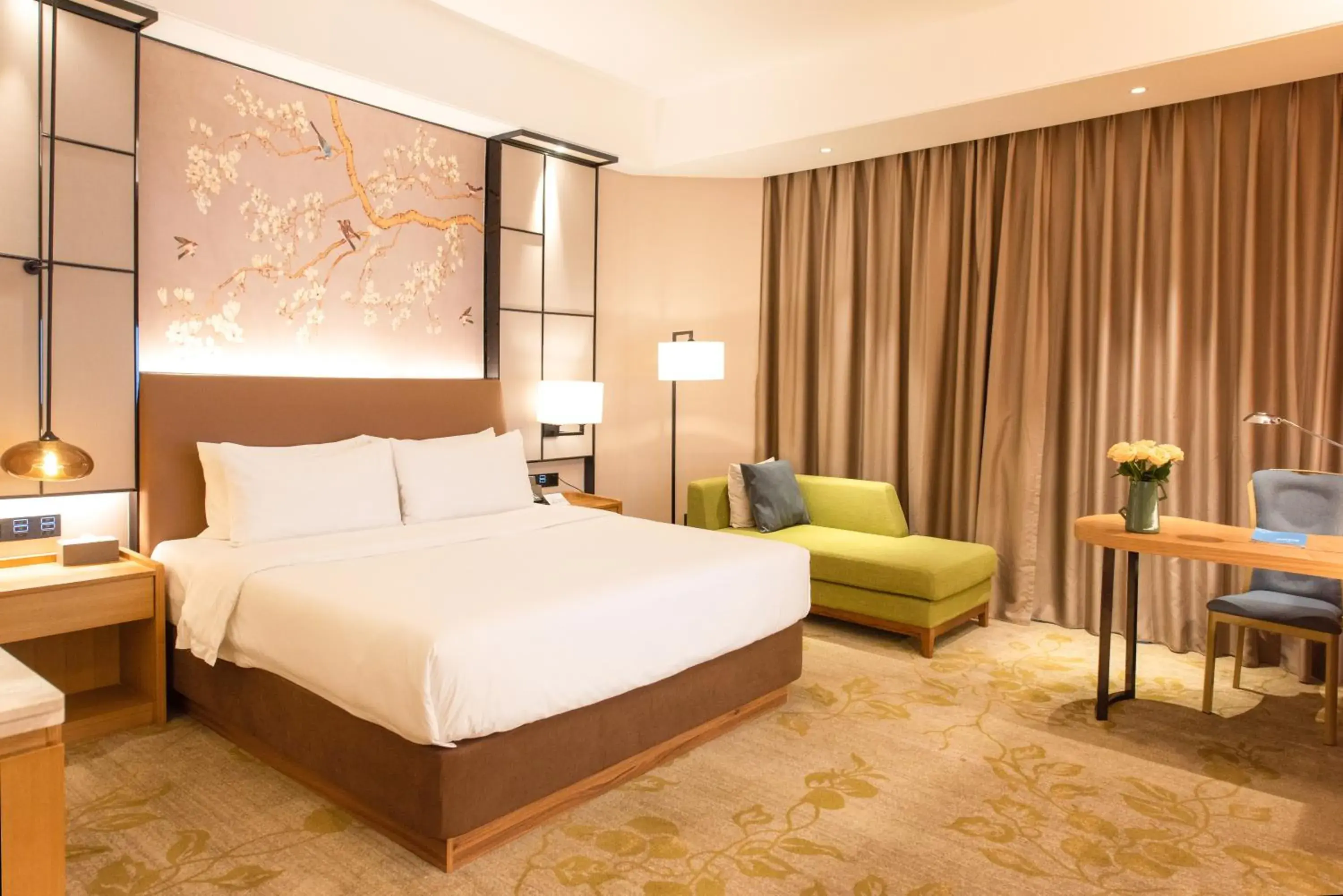 Deluxe Double Room in Rising Dragon International Hotel Deluxe Double Room in Rising Dragon International Hotel