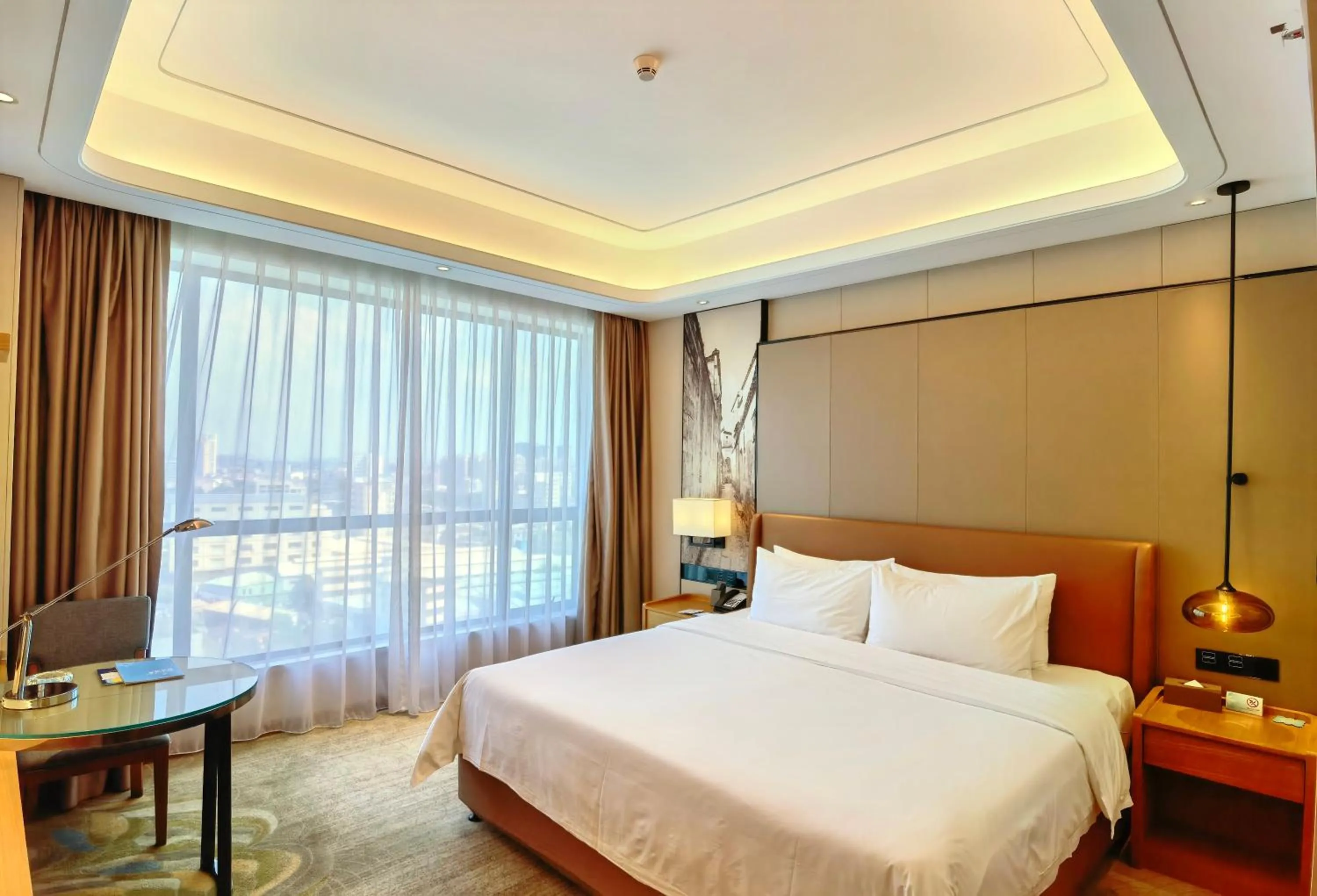 Photo of the whole room, Bed in Rising Dragon International Hotel
