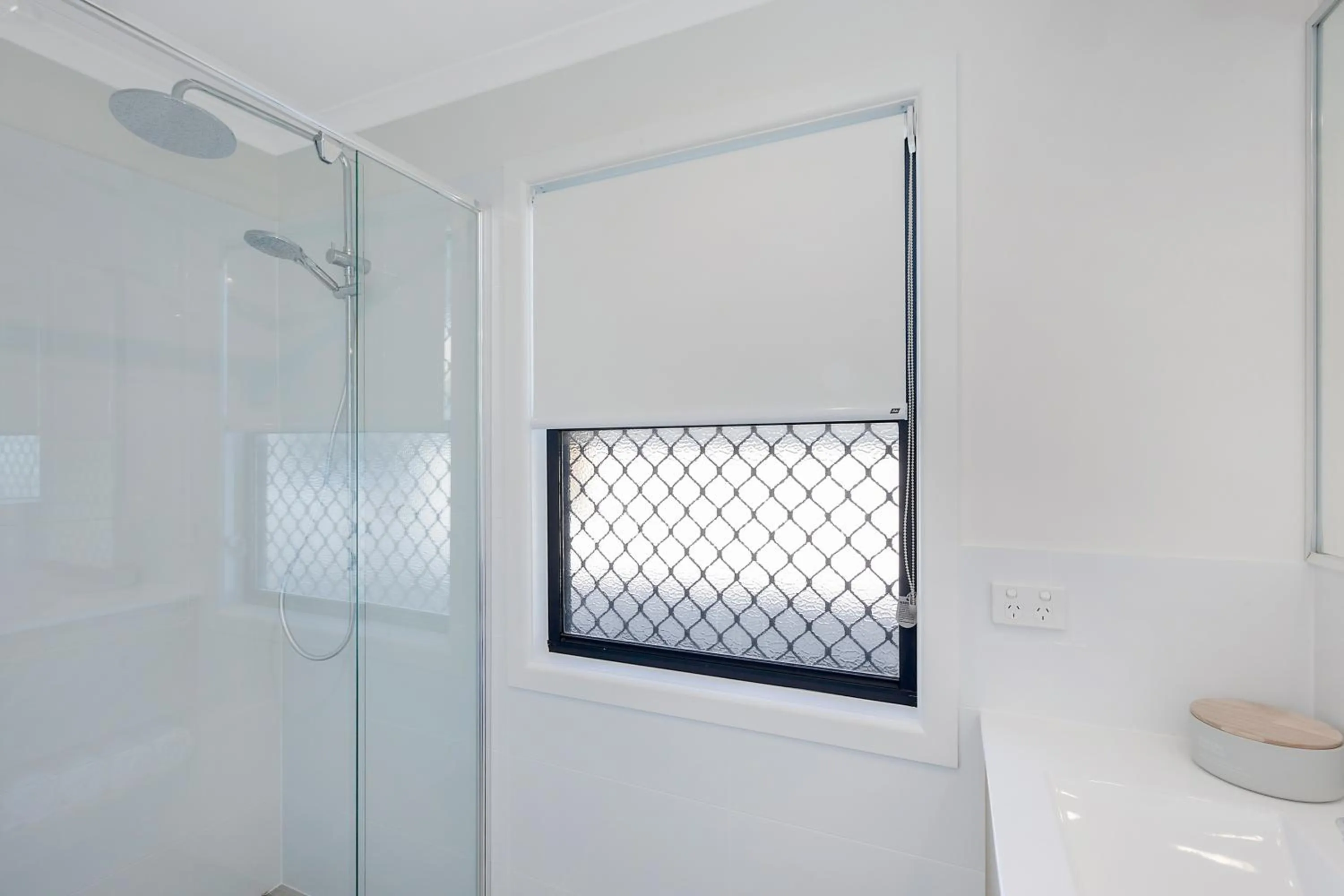 Bathroom in Reflections Ferry Reserve - Holiday Park