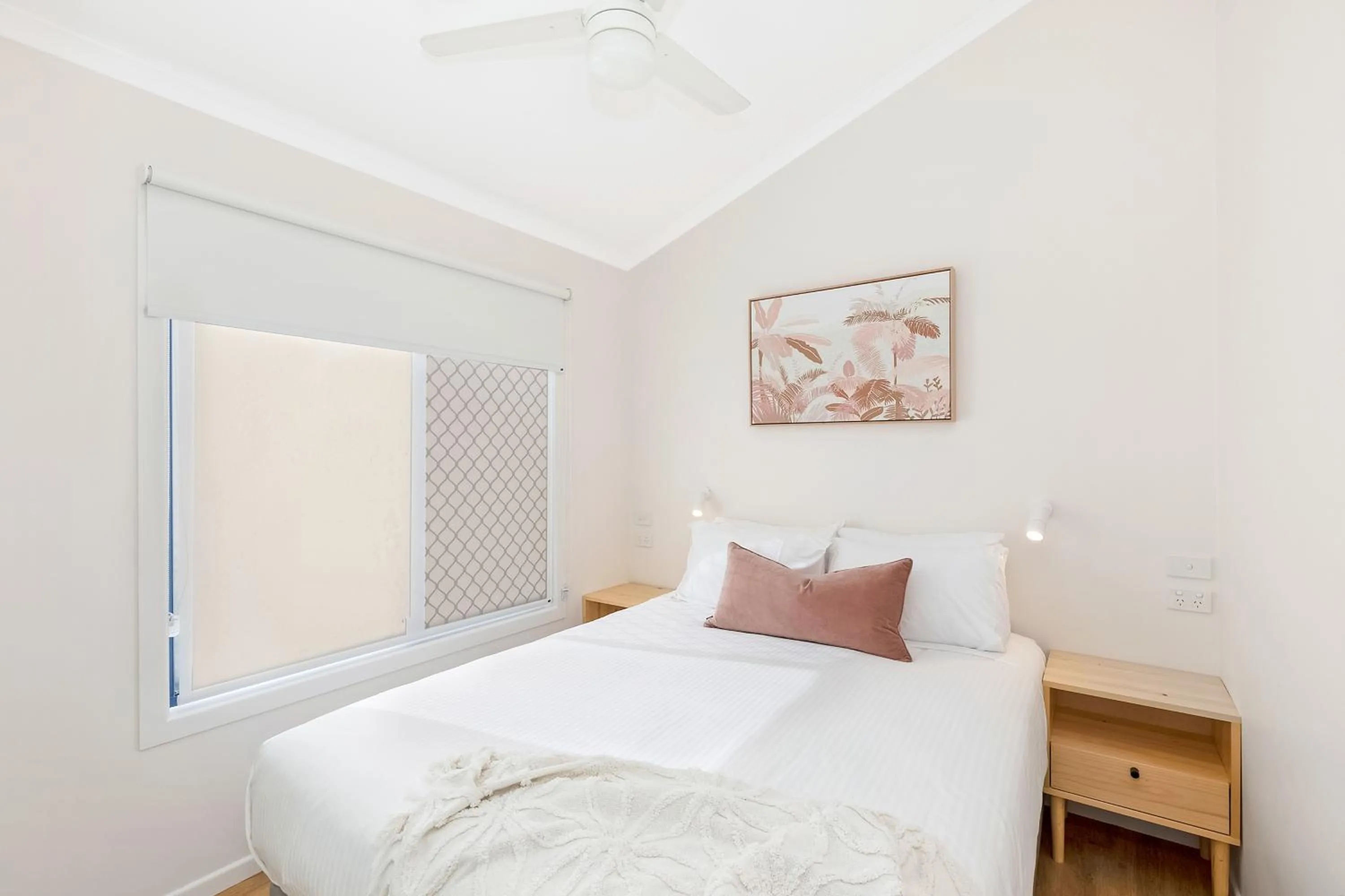 Bedroom, Bed in Reflections Ferry Reserve - Holiday Park