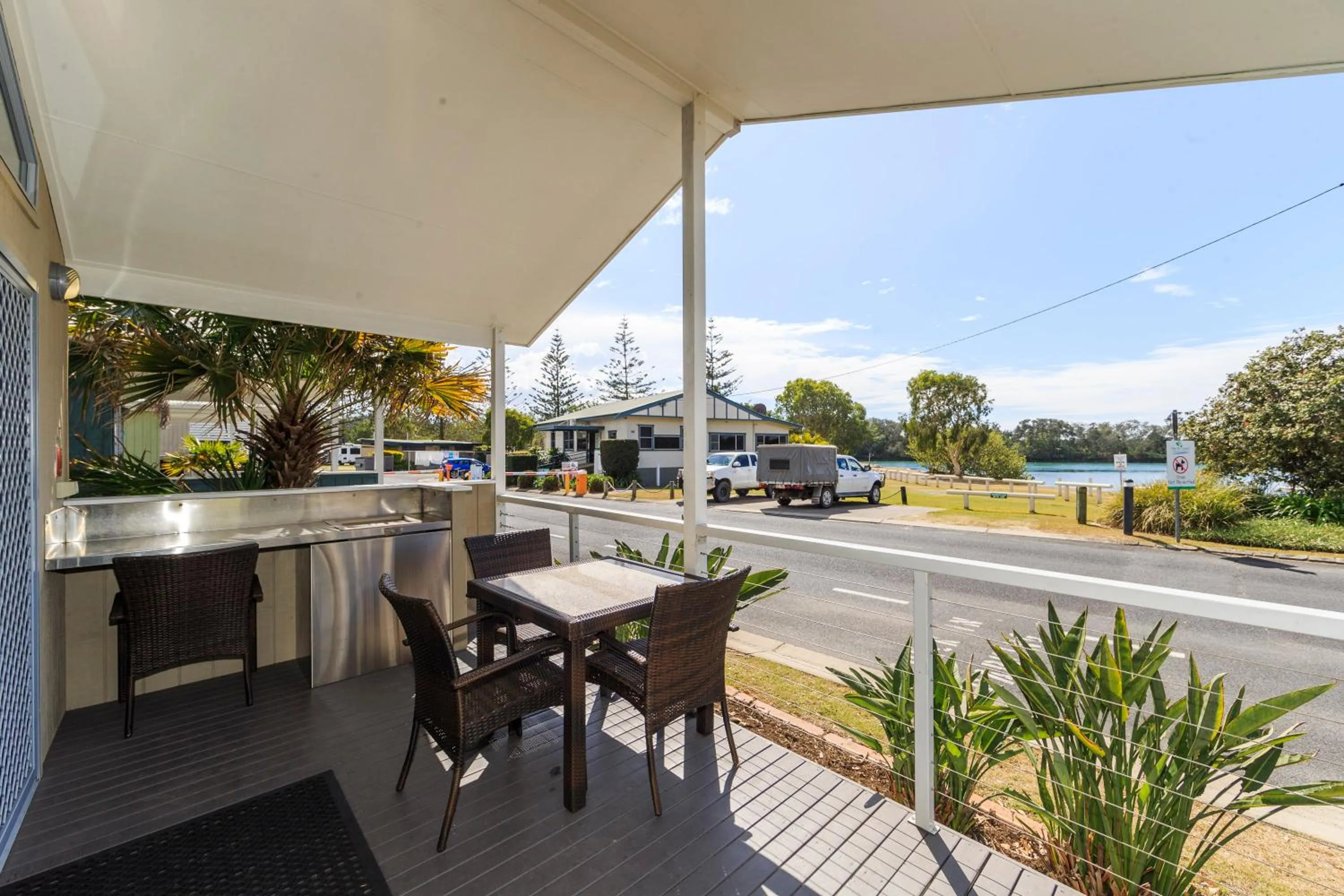 Patio in Reflections Massy Greene - Holiday Park