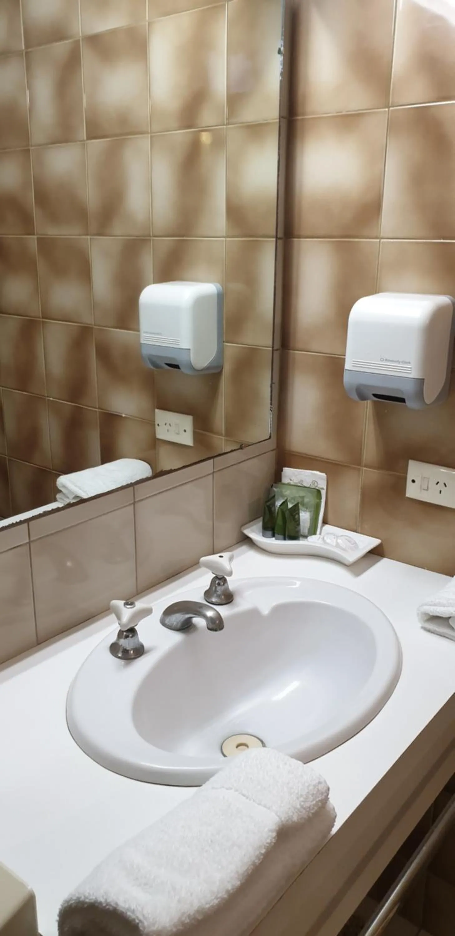 Bathroom in Sandpipers @ Millicent