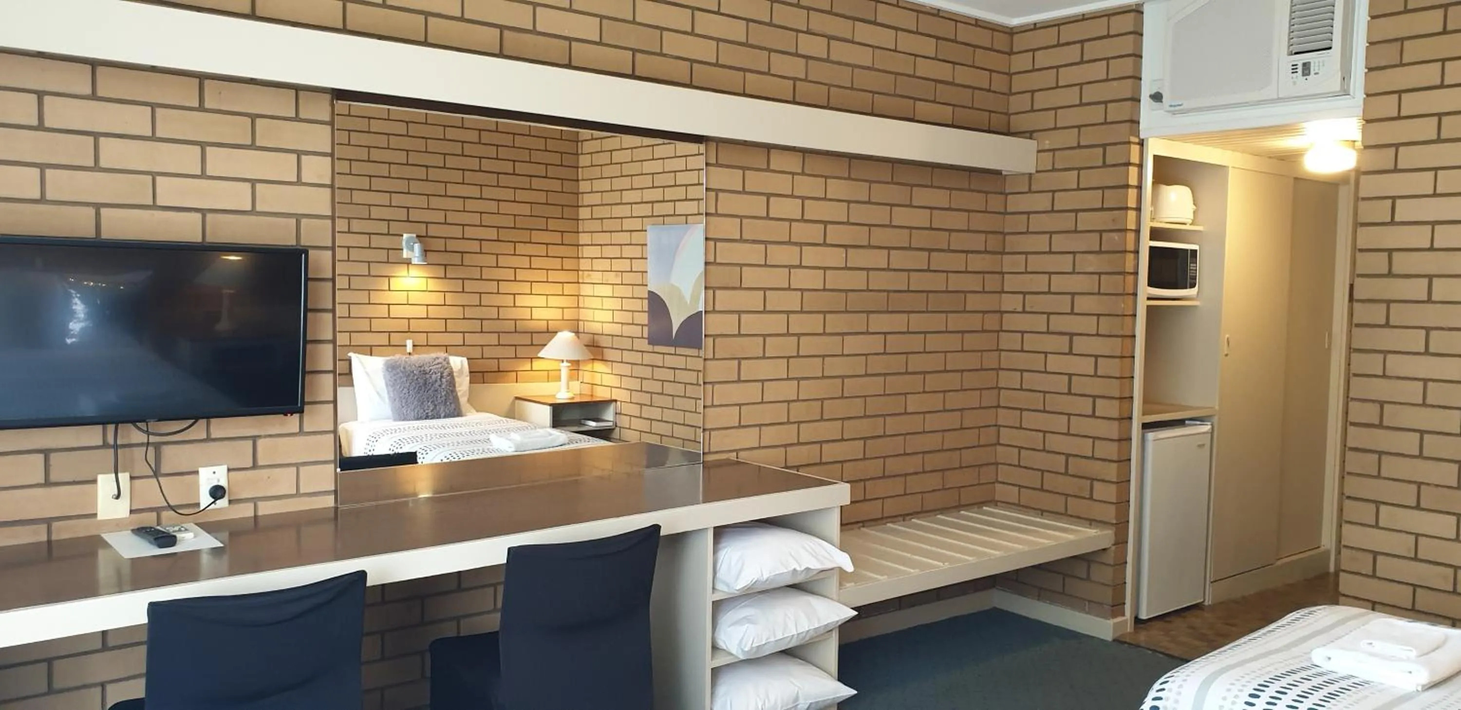 TV and multimedia in Sandpipers @ Millicent