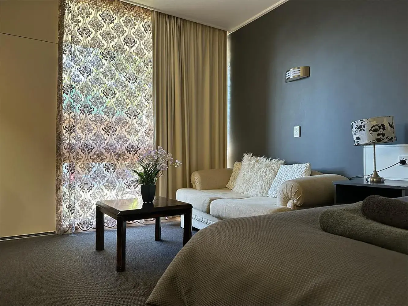 Queen Executive Room in Sandpipers @ Millicent Queen Executive Room in Sandpipers @ Millicent
