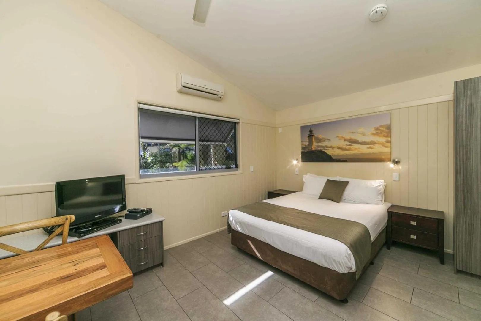 Bedroom, Bed in Reflections Byron Bay - Holiday Park