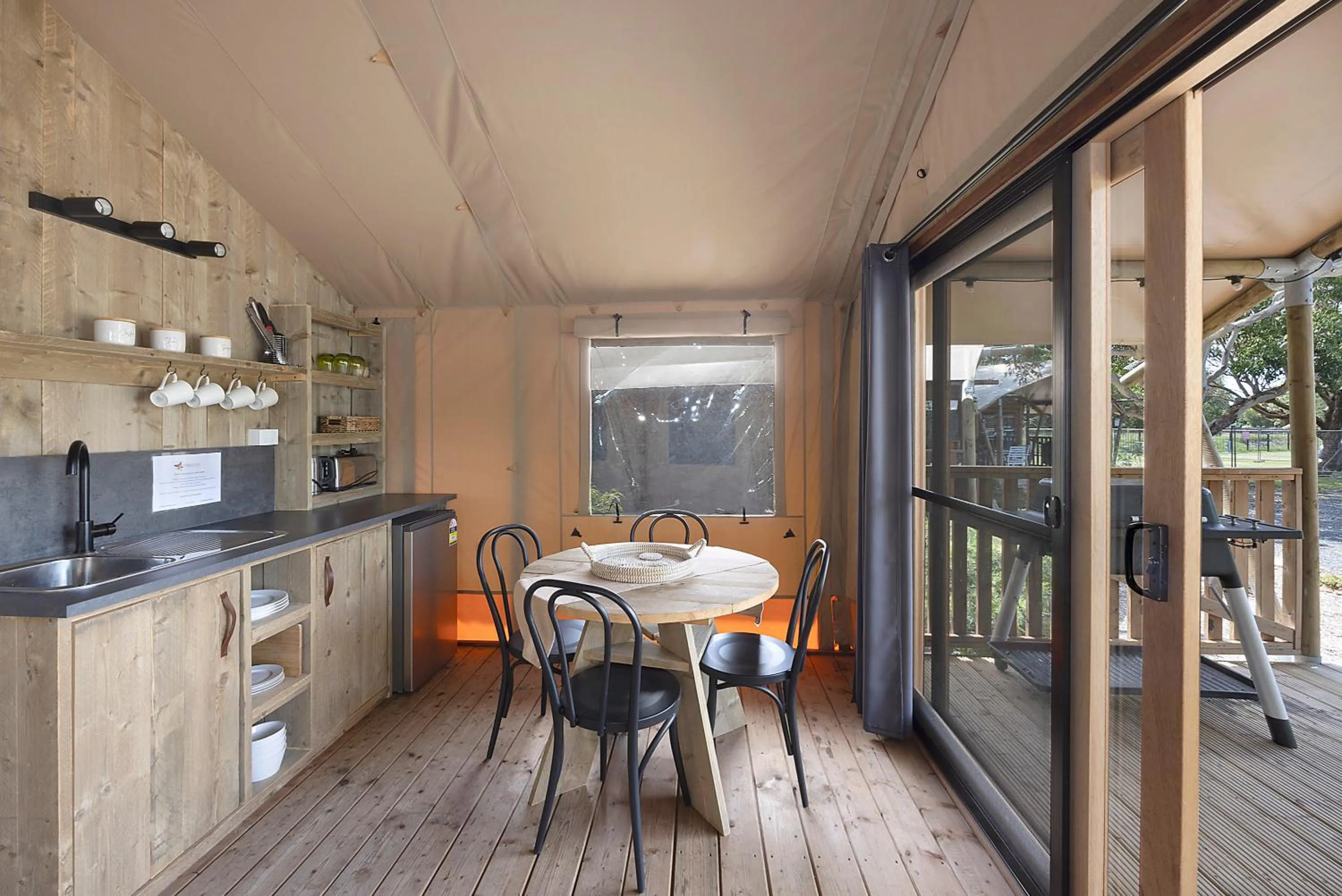 Kitchen or kitchenette in Reflections Lennox Head - Holiday Park