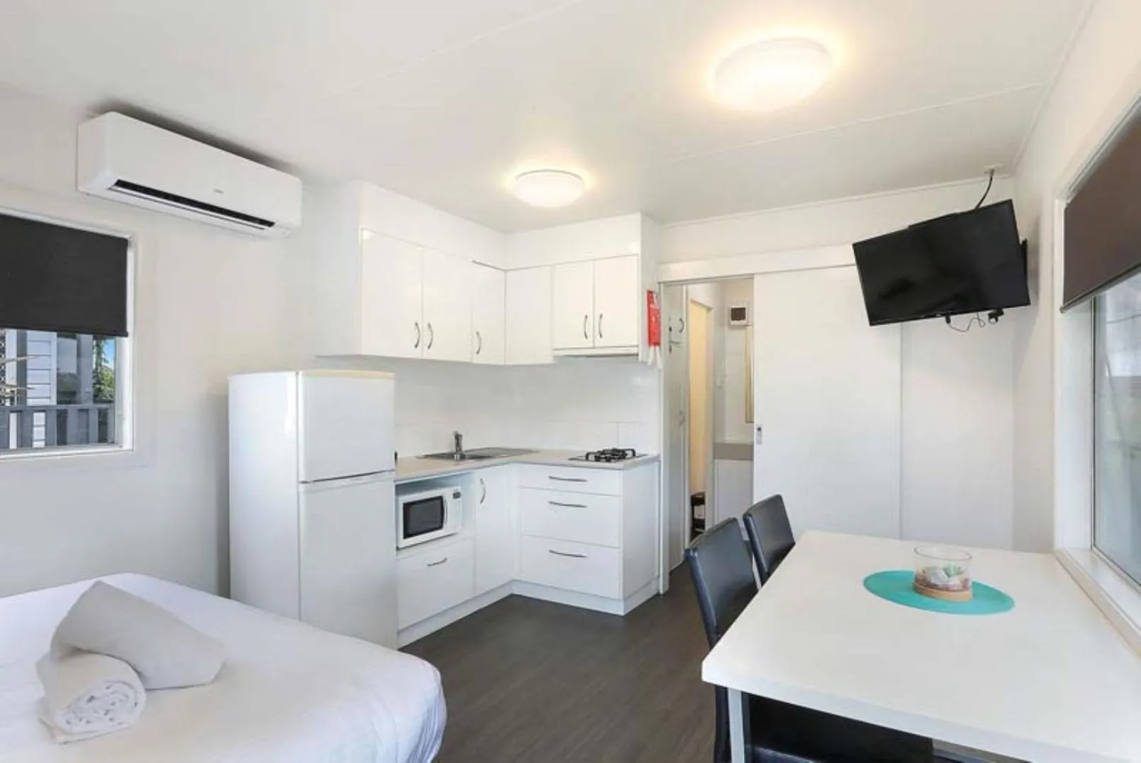 Bed in Reflections Shaws Bay - Holiday Park