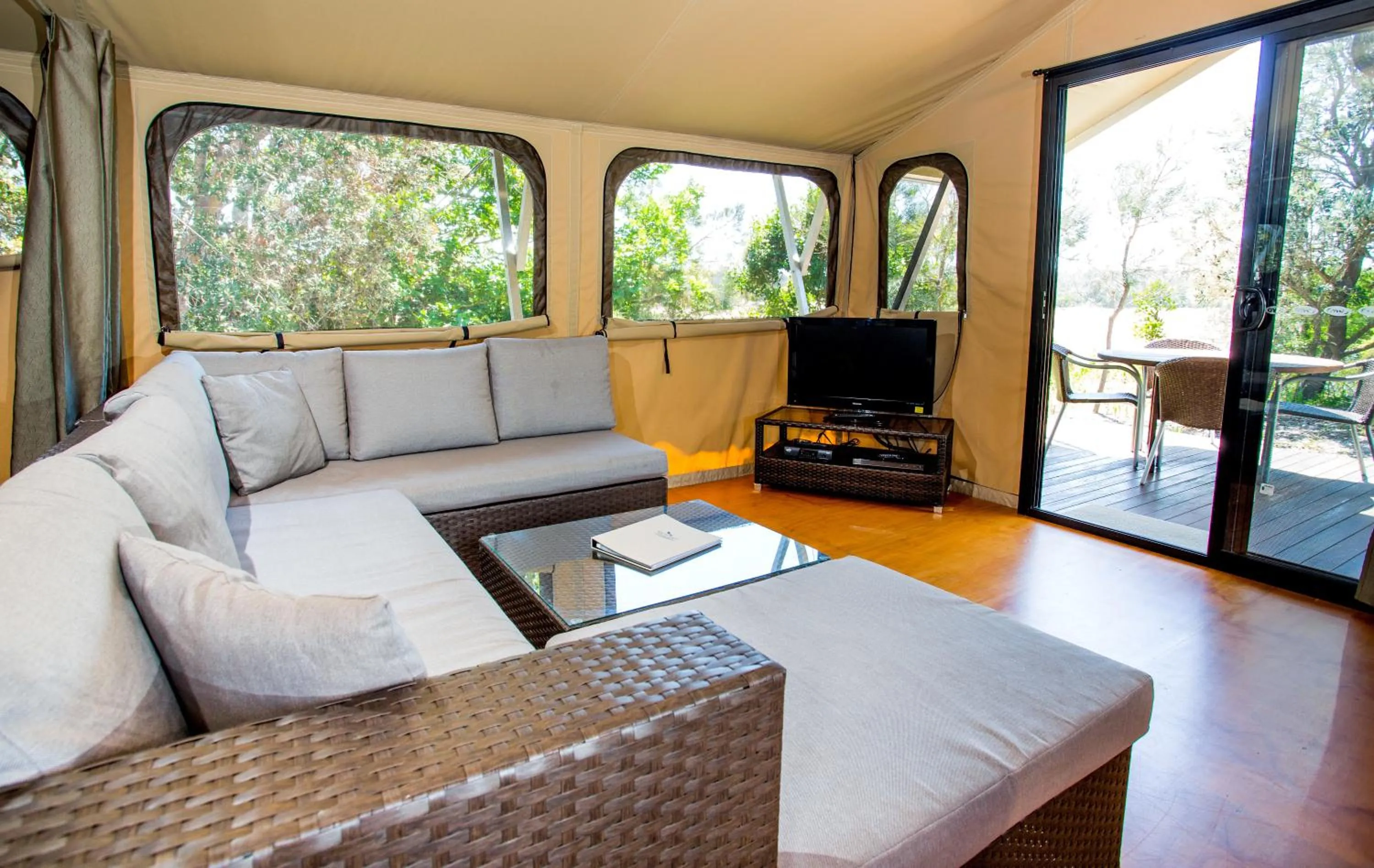Living room in Reflections Red Rock - Holiday Park