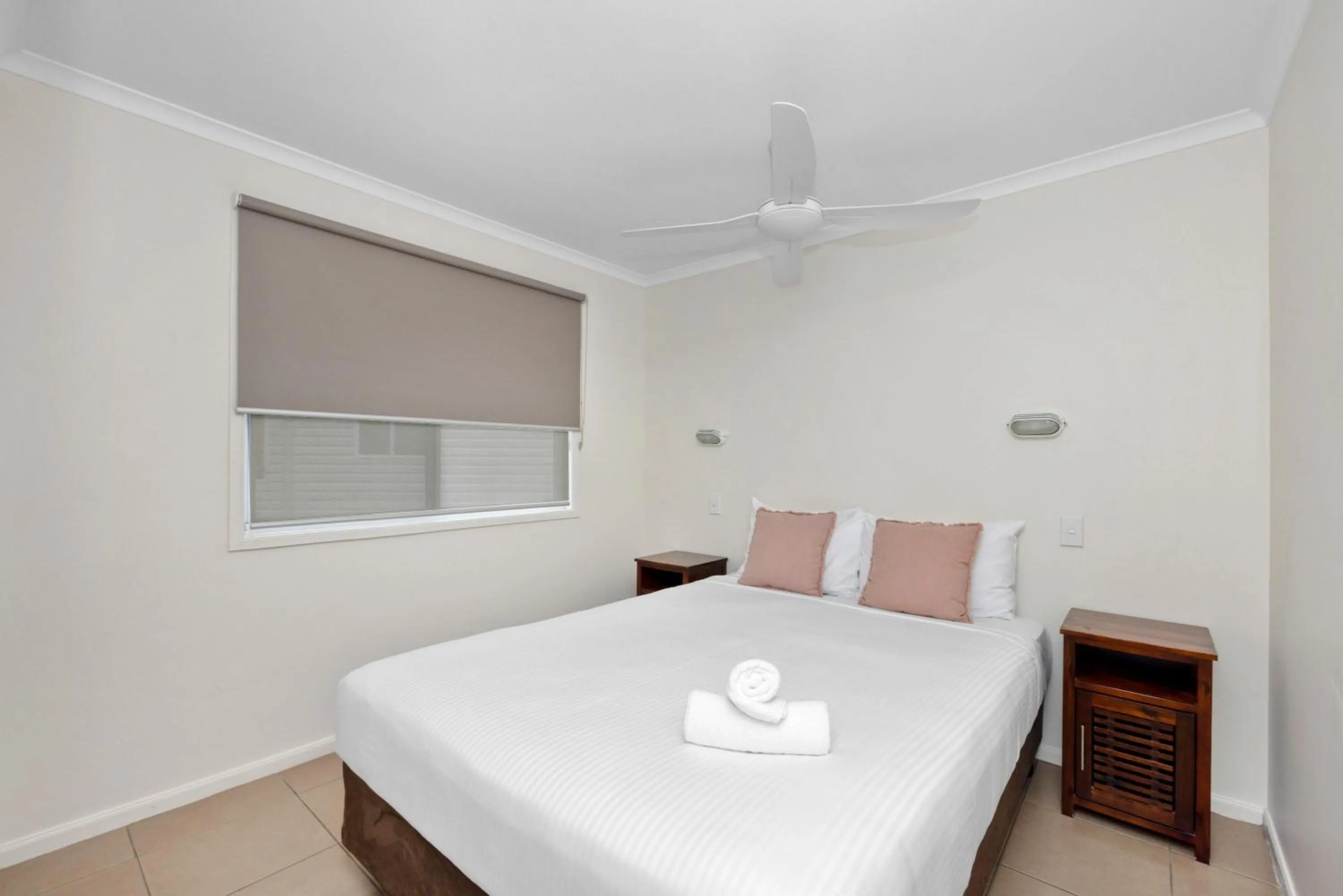 Bedroom, Bed in Reflections Urunga - Holiday Park