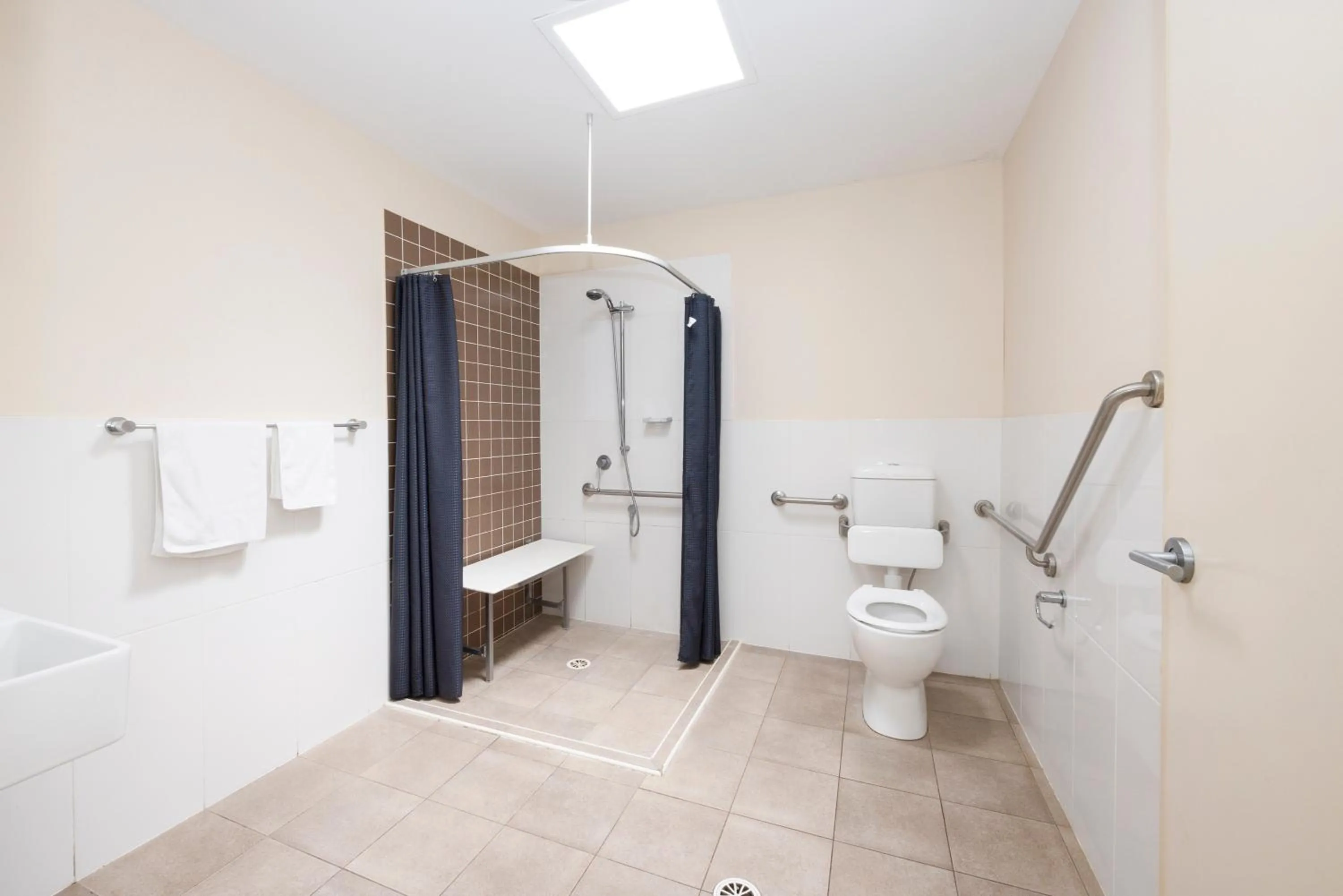 Bathroom in Reflections Urunga - Holiday Park