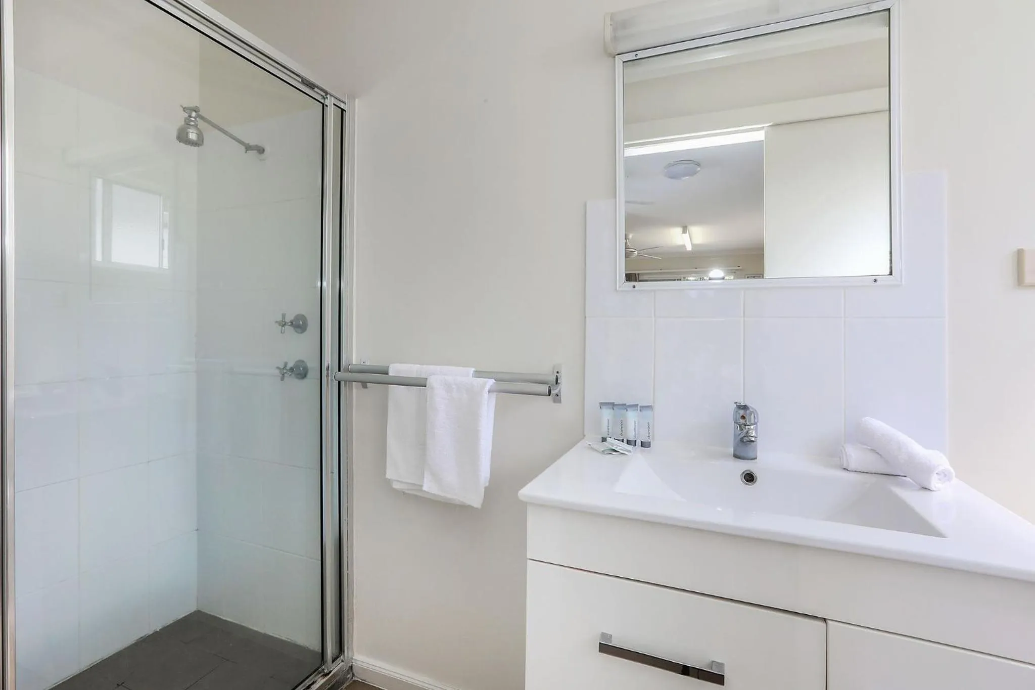 Shower in Reflections Urunga - Holiday Park