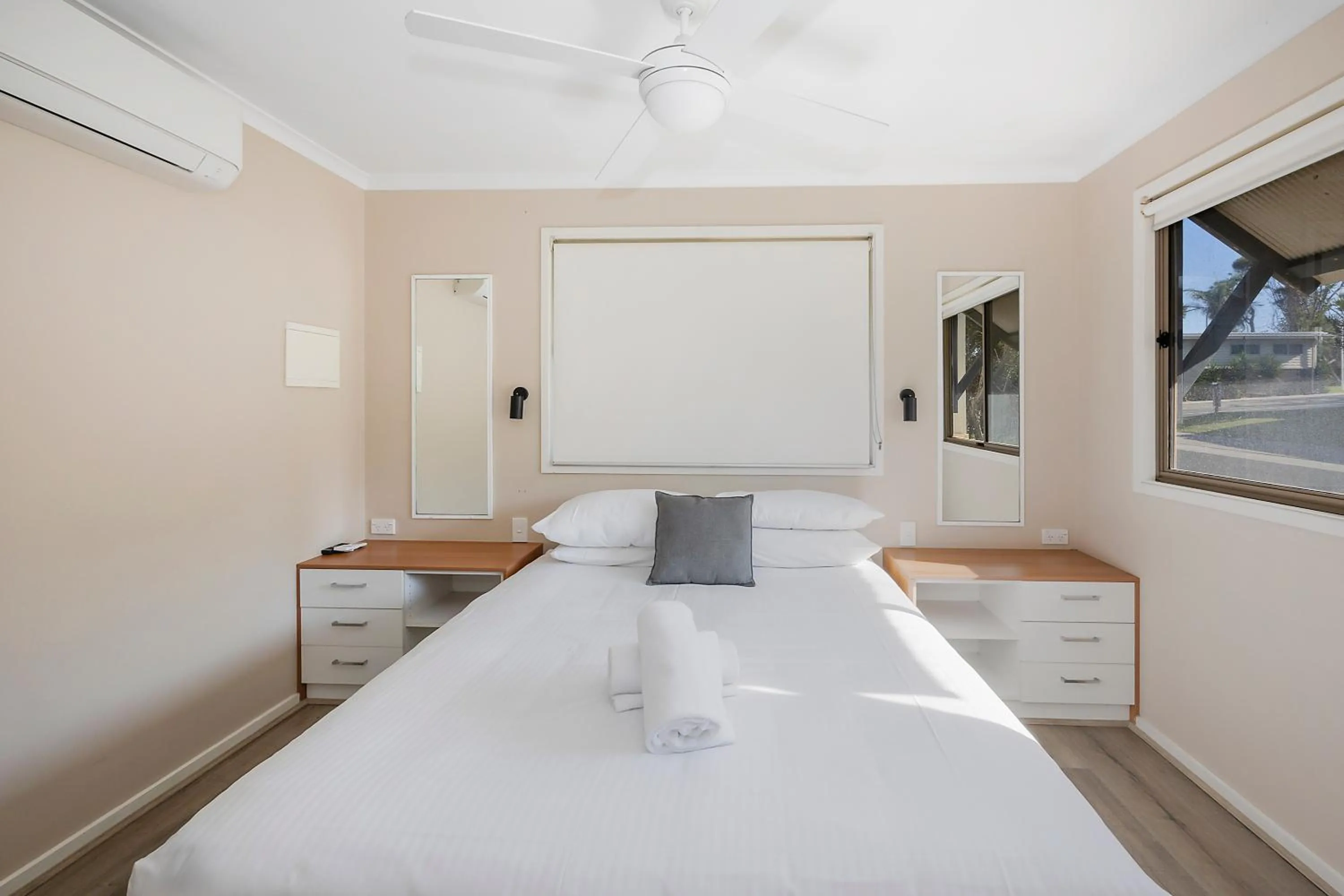 Bedroom, Bed in Reflections Bonny Hills - Holiday Park