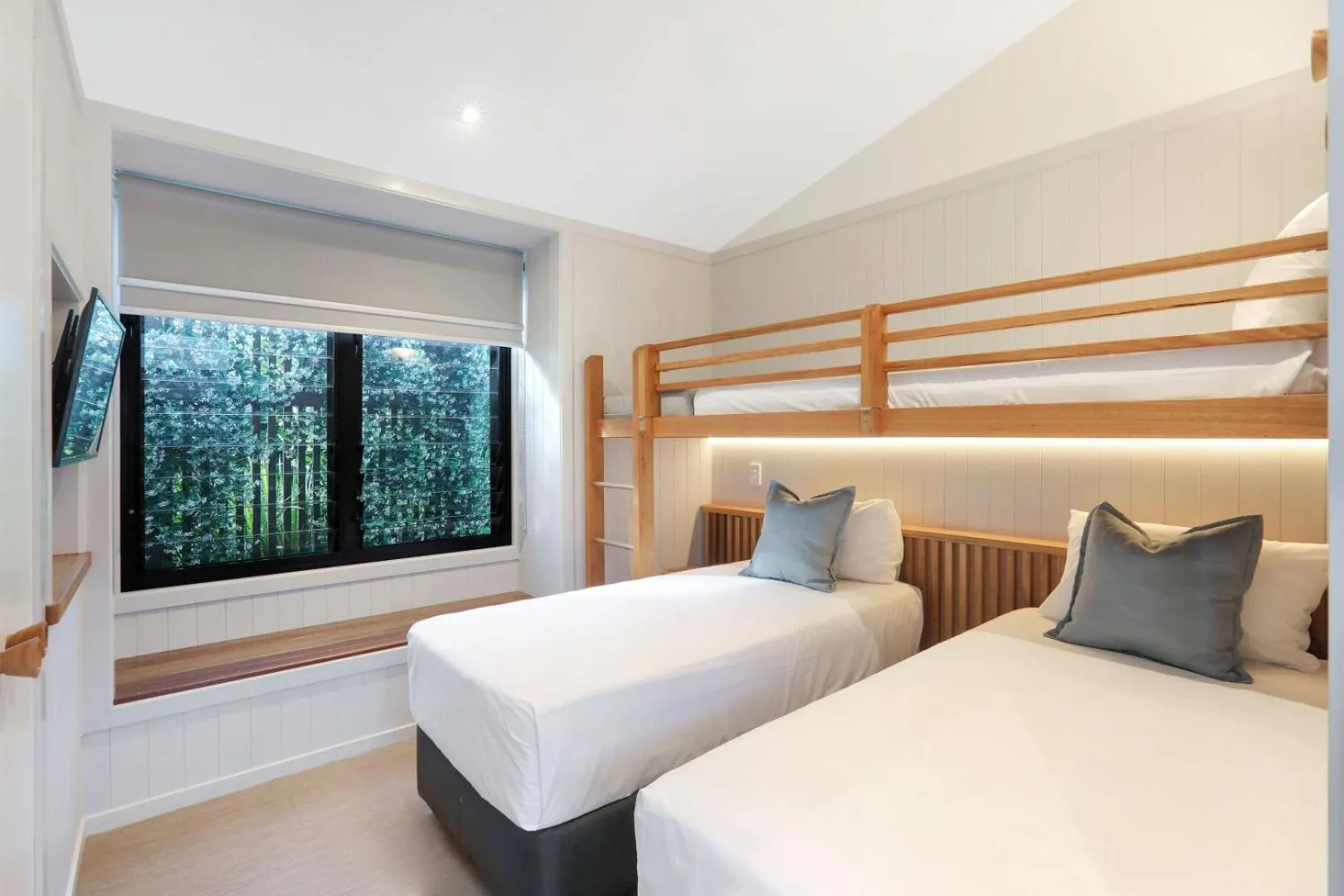 Bed in Reflections Bonny Hills - Holiday Park