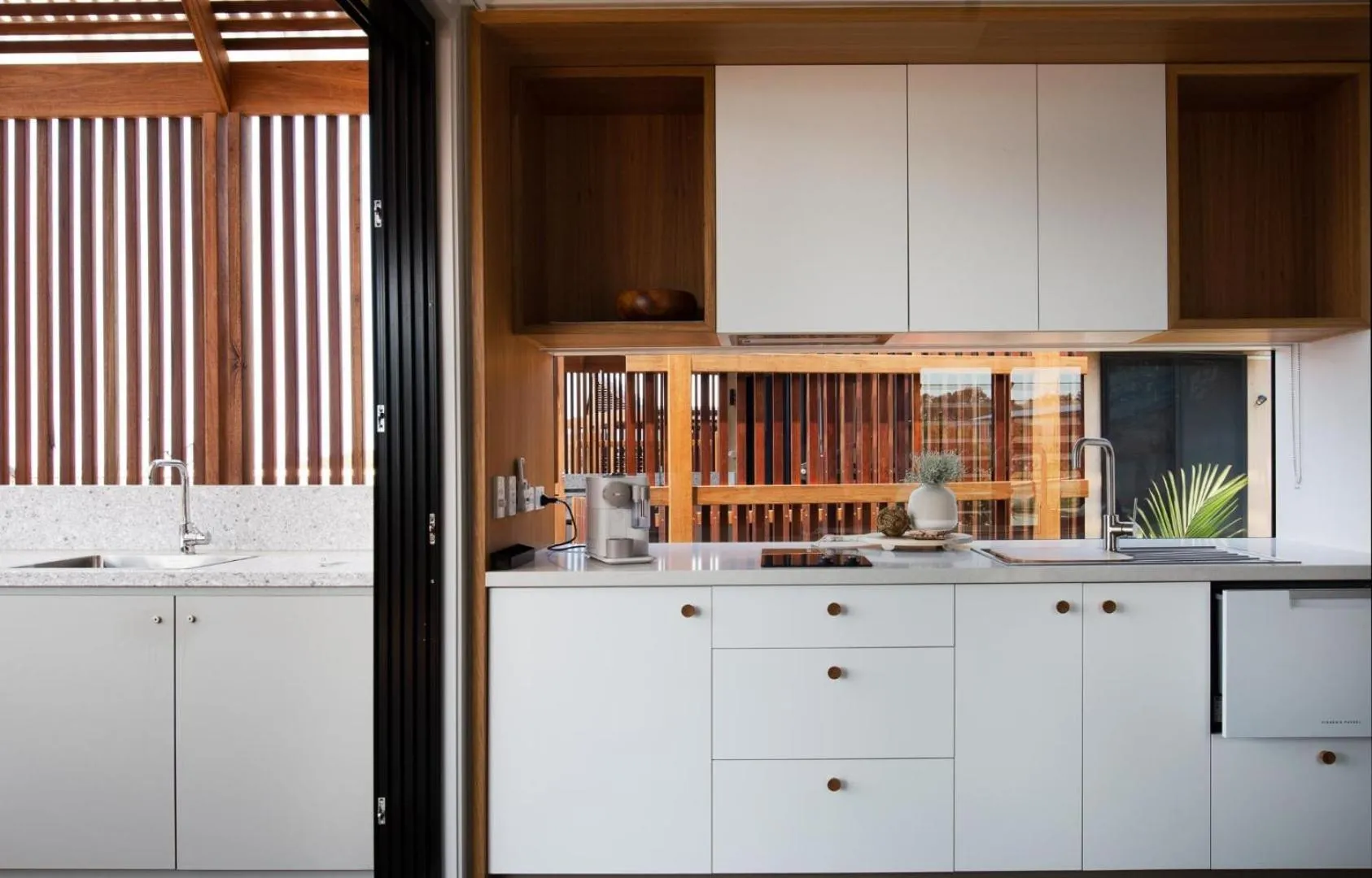 Kitchen or kitchenette in Reflections Bonny Hills - Holiday Park