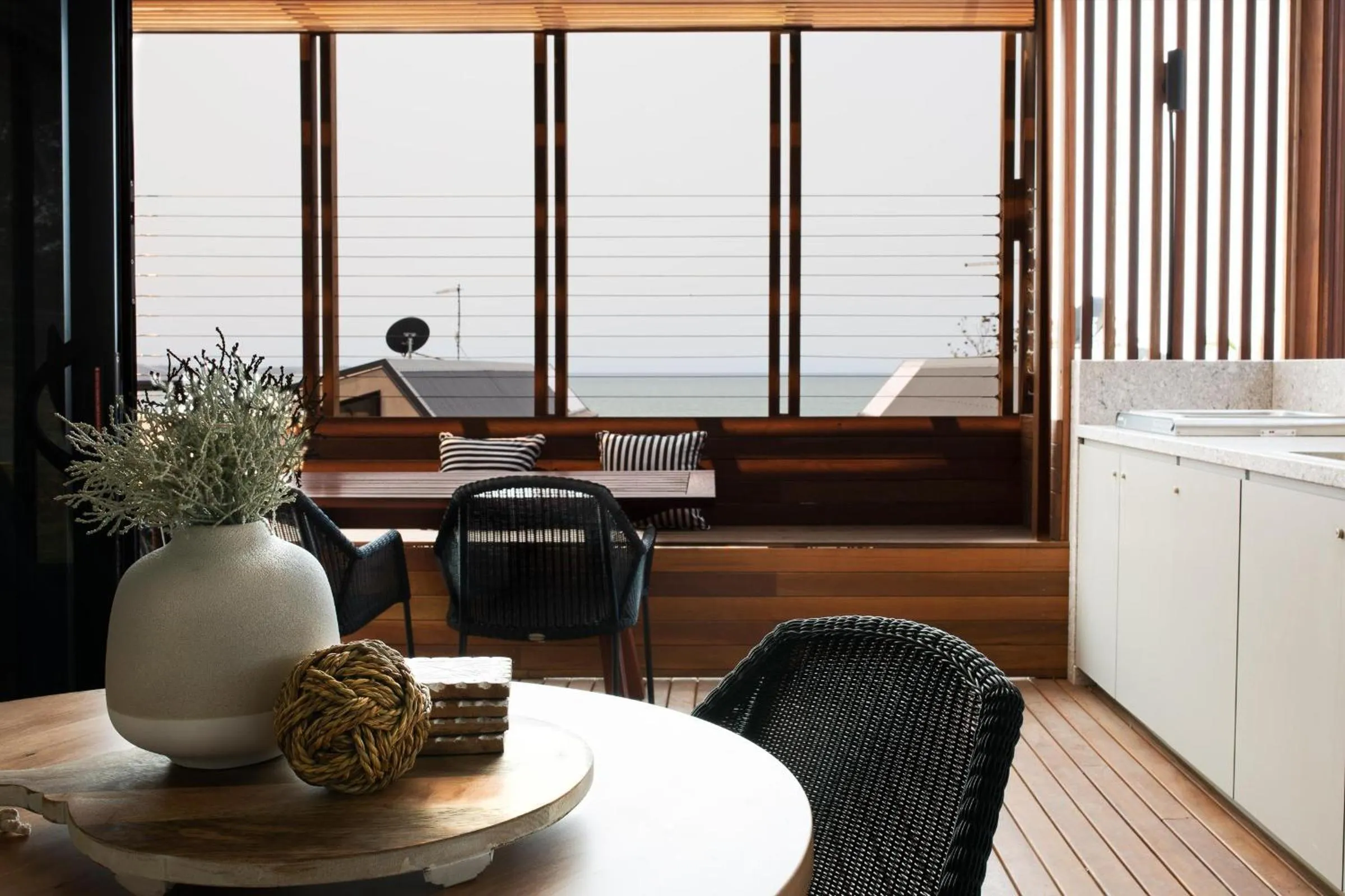 Kitchen or kitchenette in Reflections Bonny Hills - Holiday Park