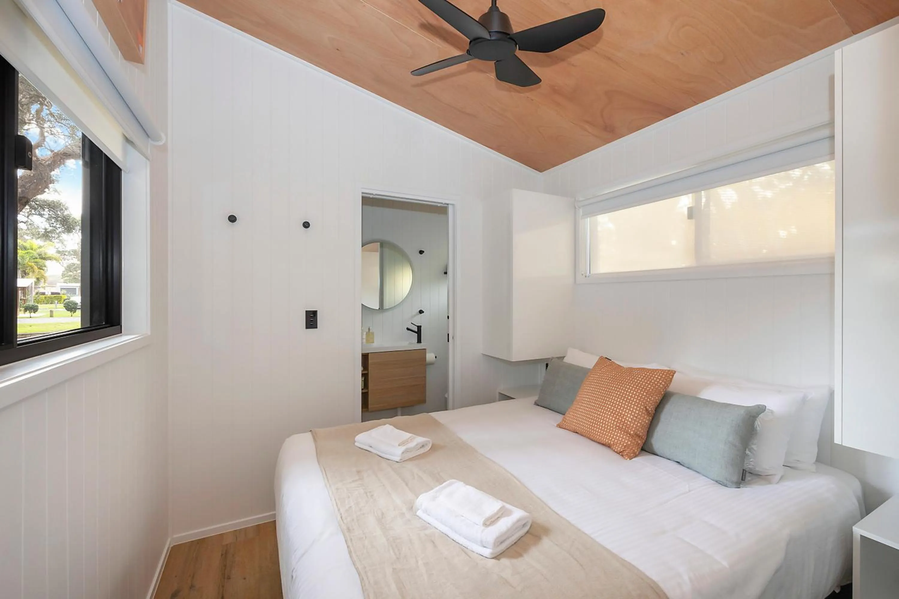 Bed in Reflections North Haven - Holiday Park