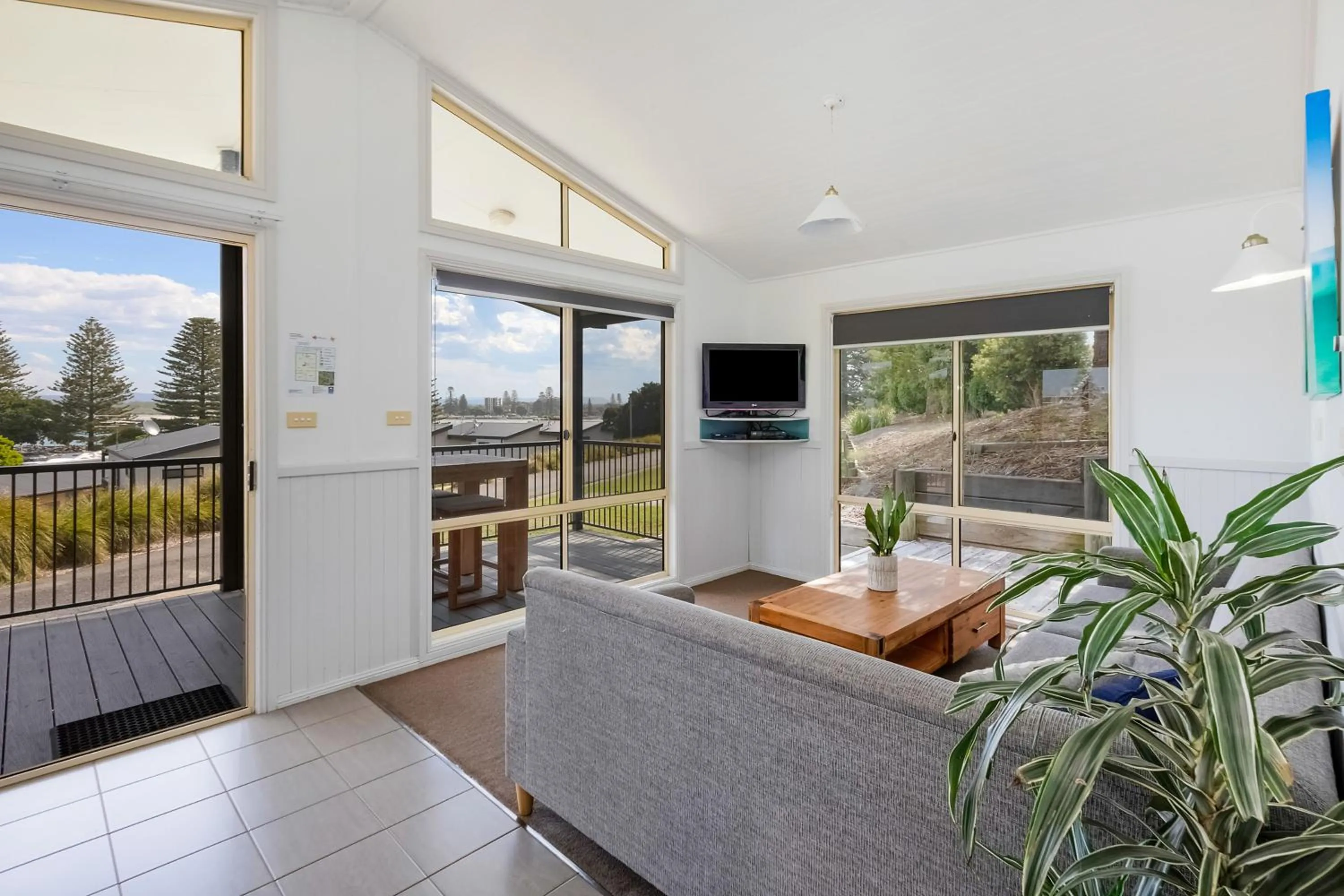 TV and multimedia in Reflections Forster Beach - Holiday Park