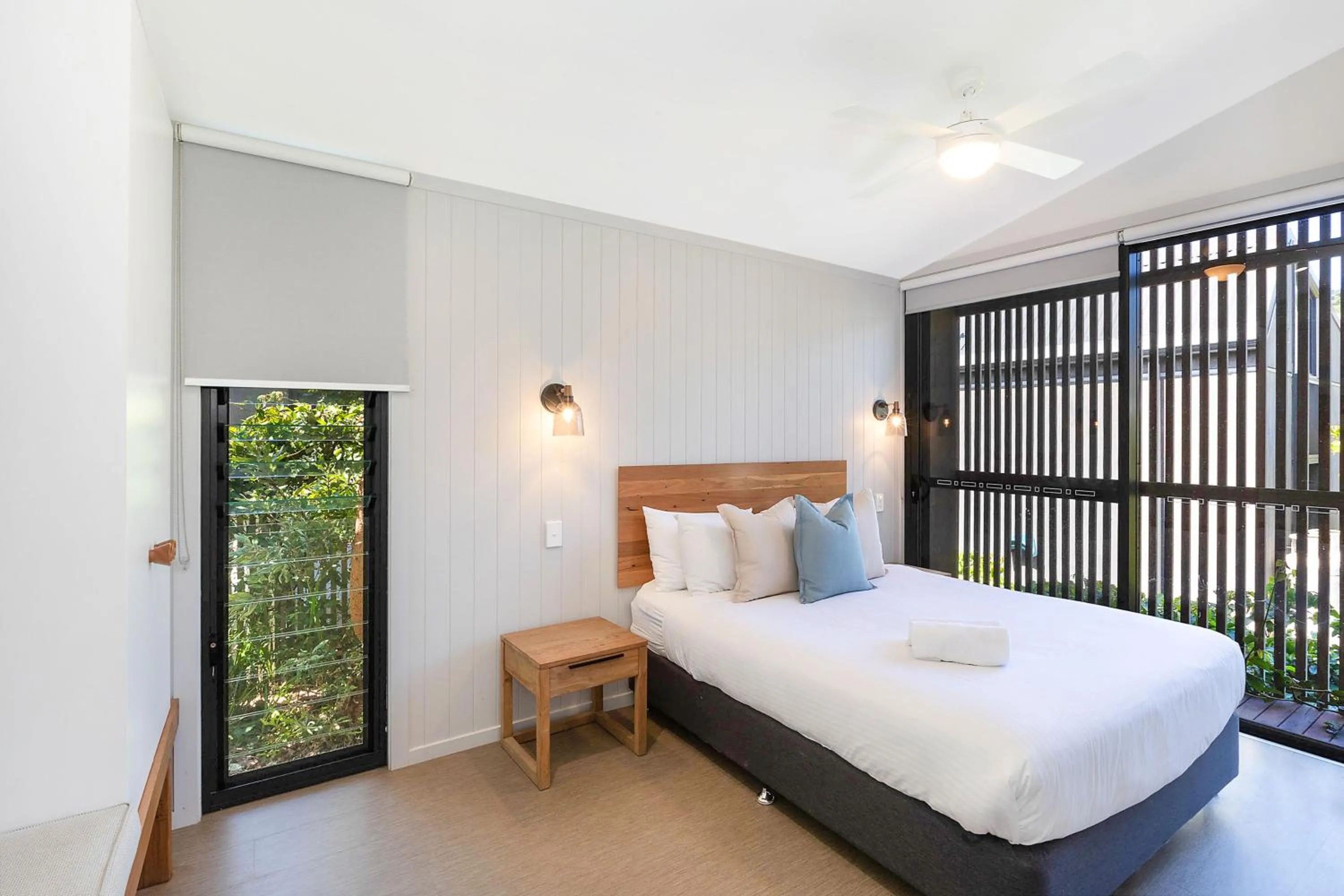 Bed in Reflections Seal Rocks - Holiday Park