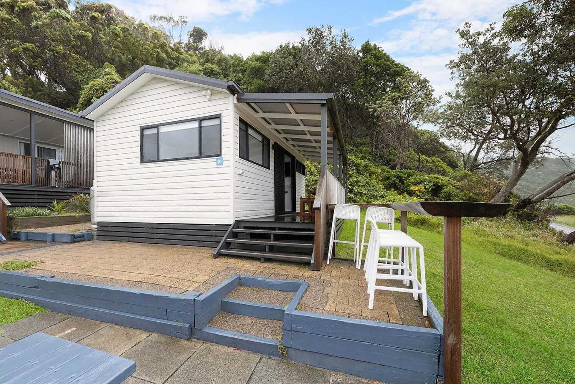 Facade/entrance in Reflections Seal Rocks - Holiday Park