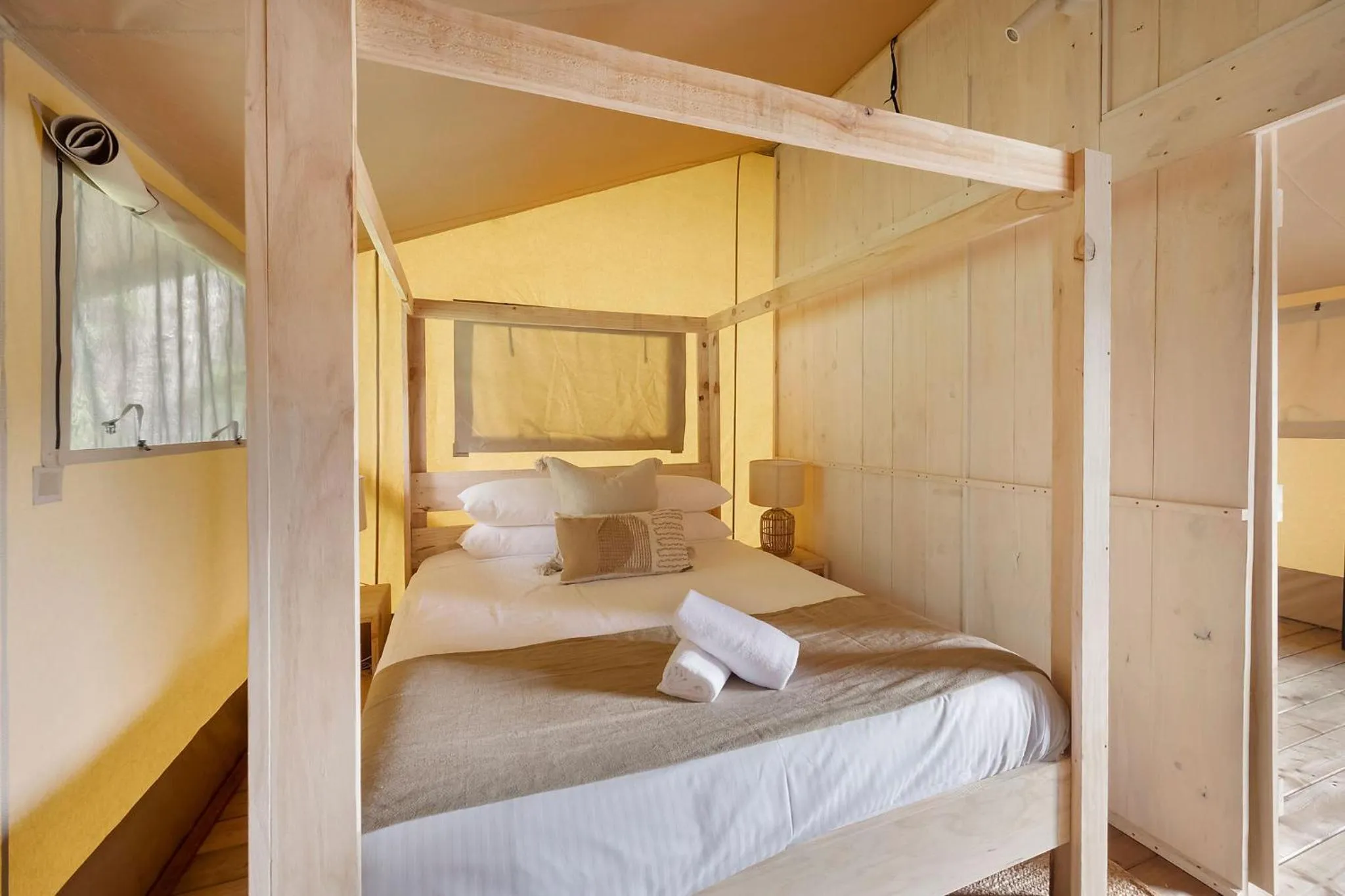 Bedroom, Bed in Reflections Seal Rocks - Holiday Park