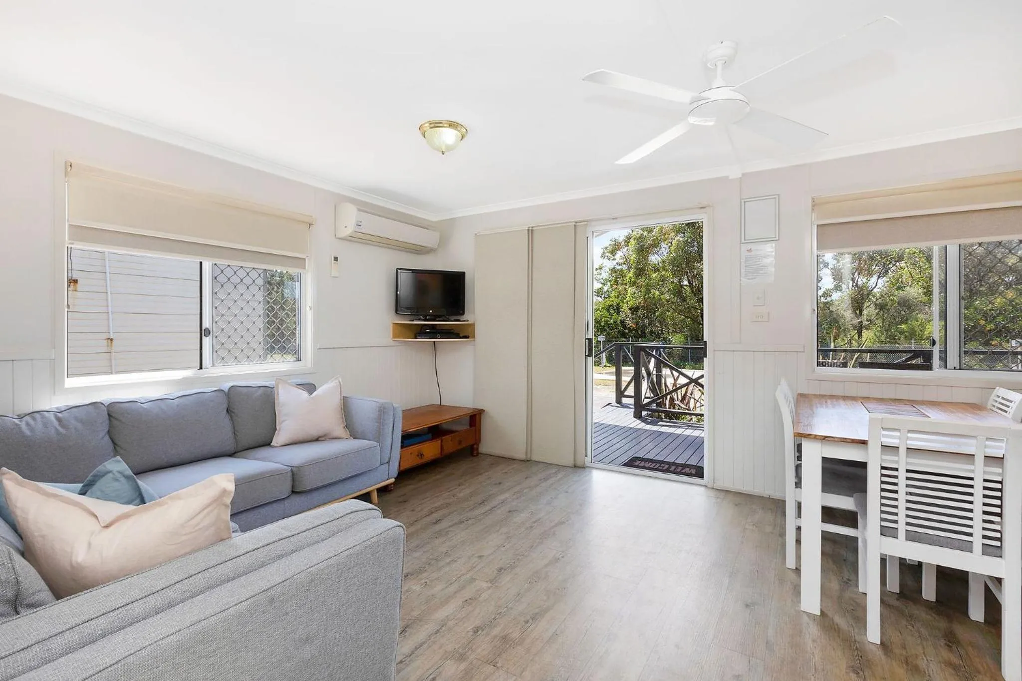 Seating area in Reflections Hawks Nest - Holiday Park