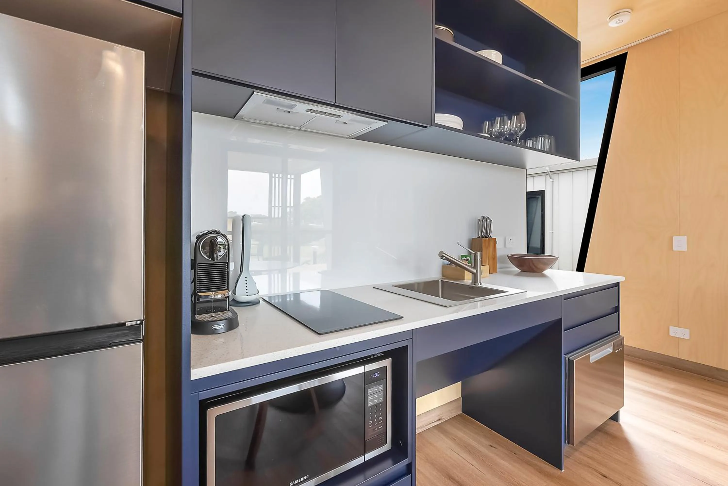 Kitchen or kitchenette in Reflections Hawks Nest - Holiday Park