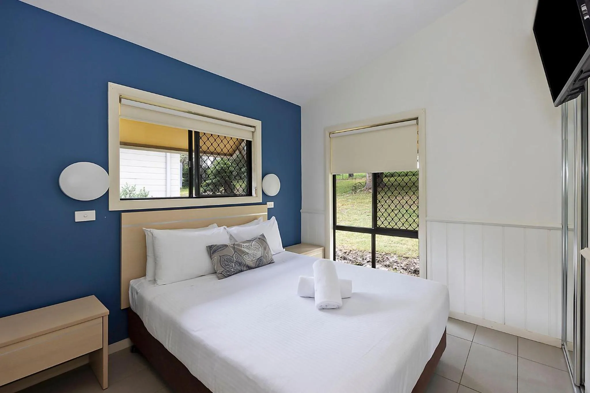 Bedroom, Bed in Reflections Eden - Holiday Park