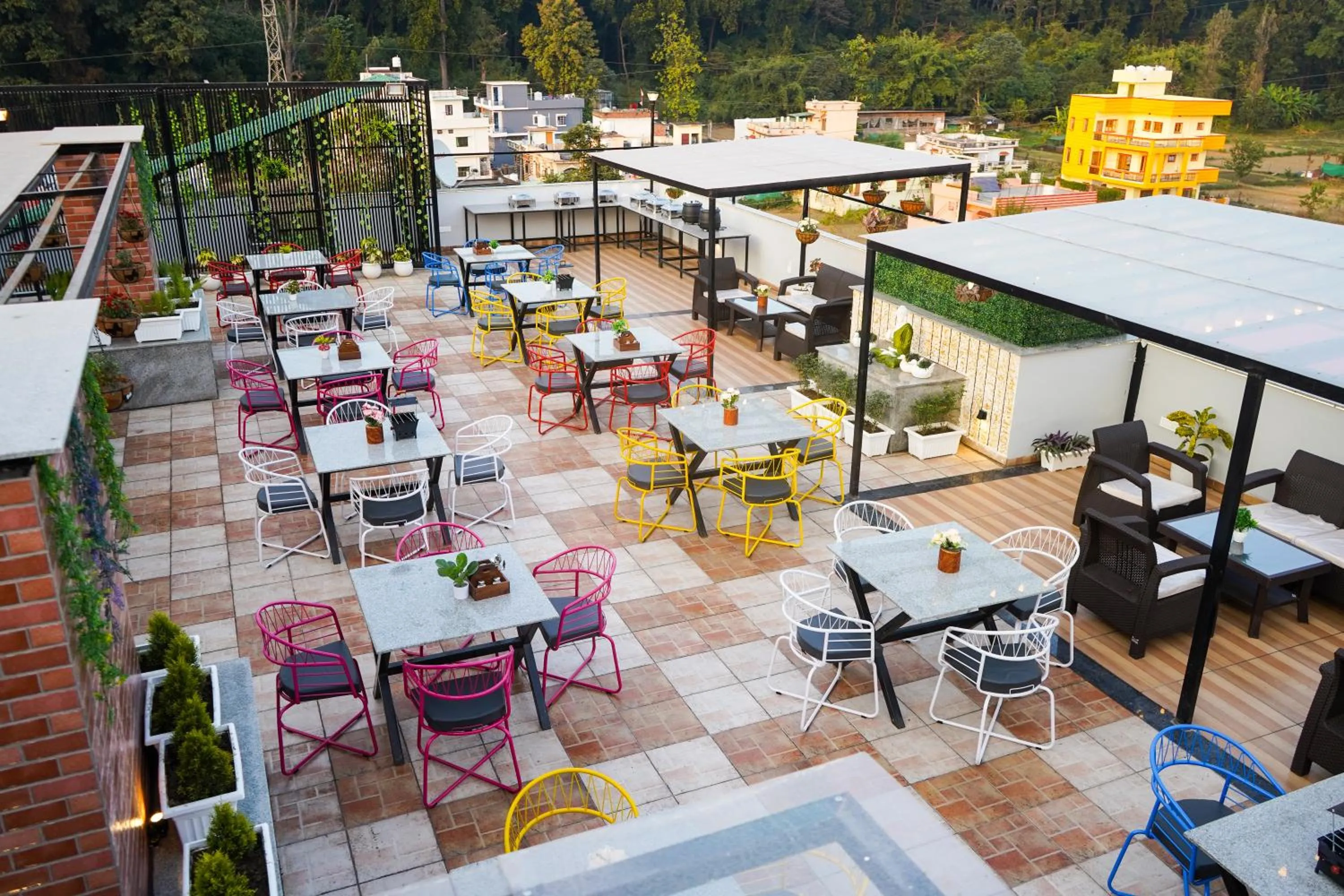 Restaurant/places to eat in The Eleganza