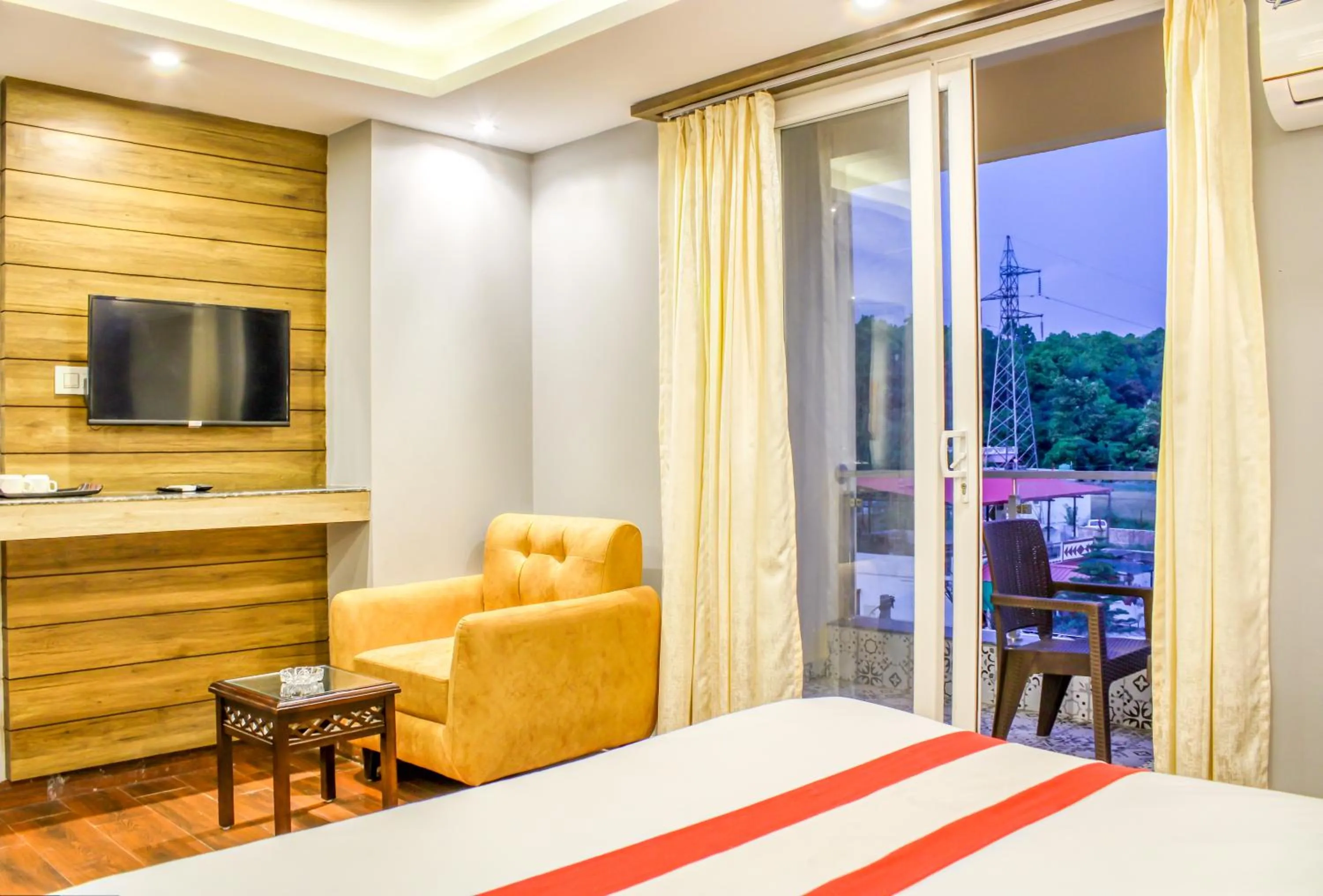 TV and multimedia in The Eleganza