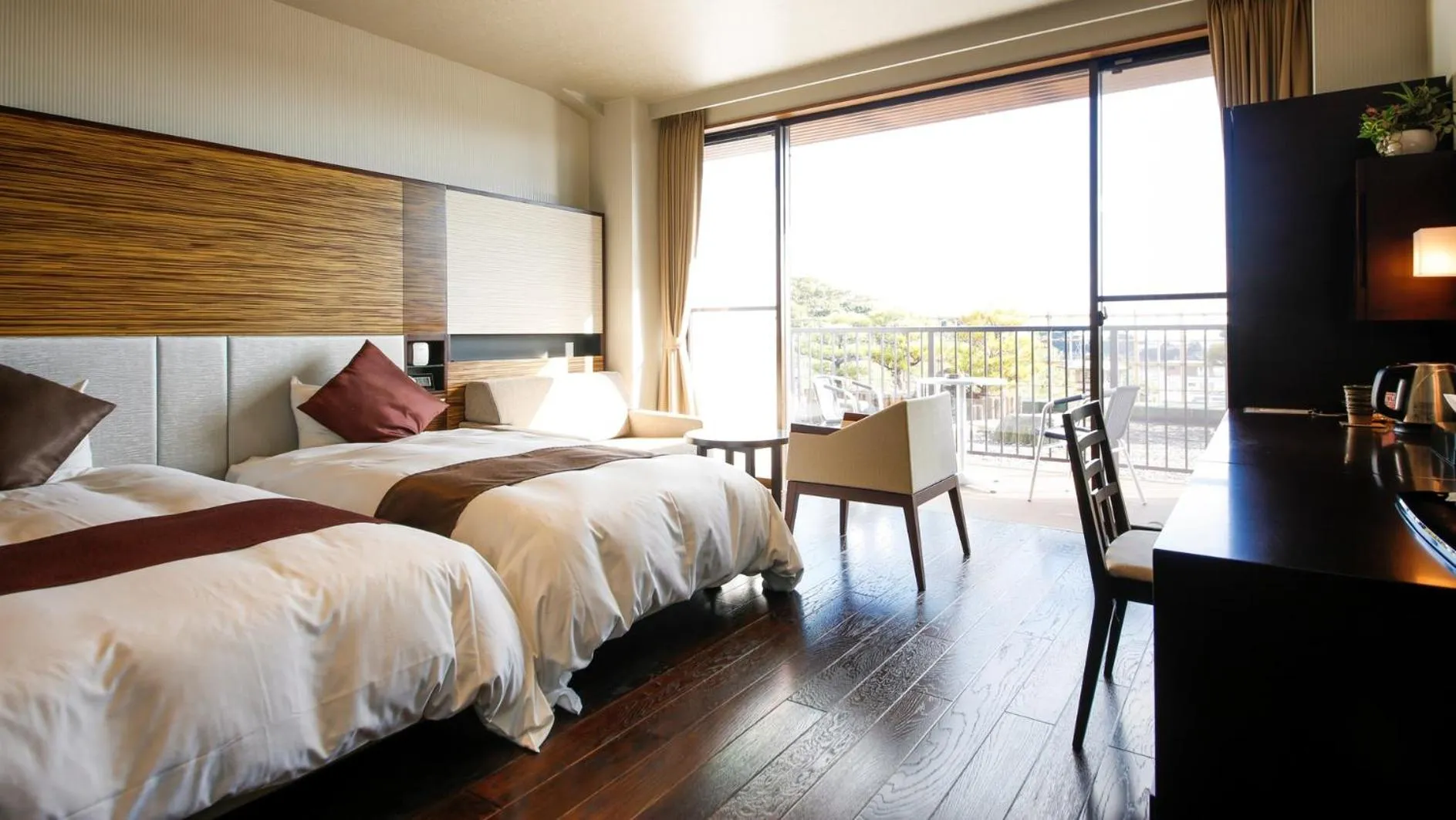 Photo of the whole room, Bed in Resort Hills Toyohama Soranokaze