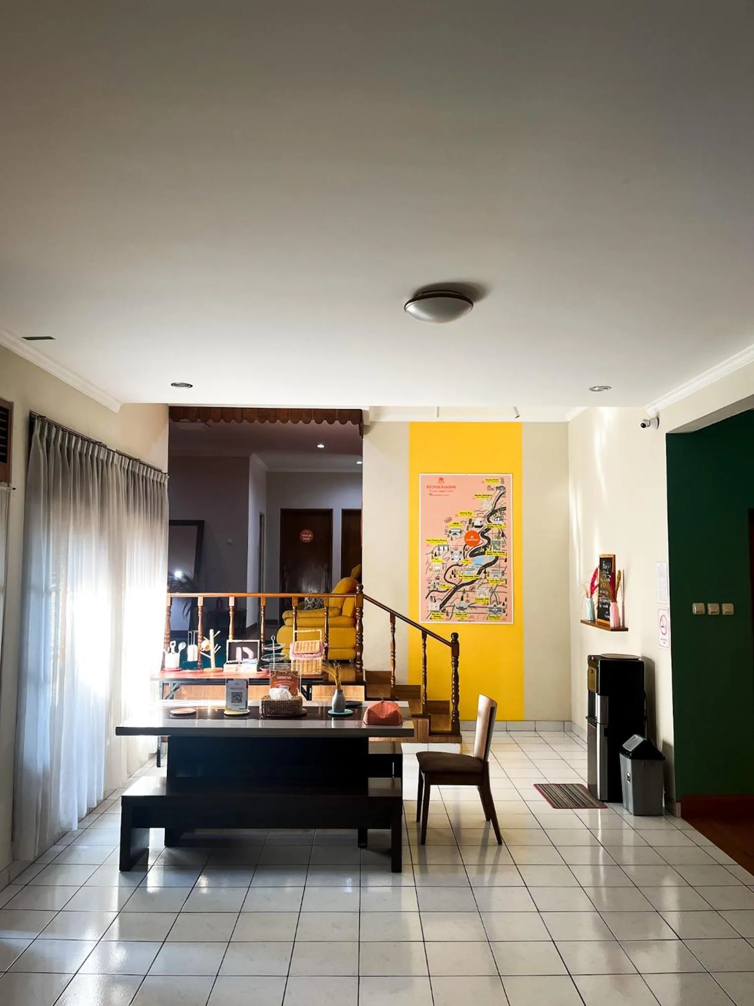 Dining area in Roemah Renjana Bandung