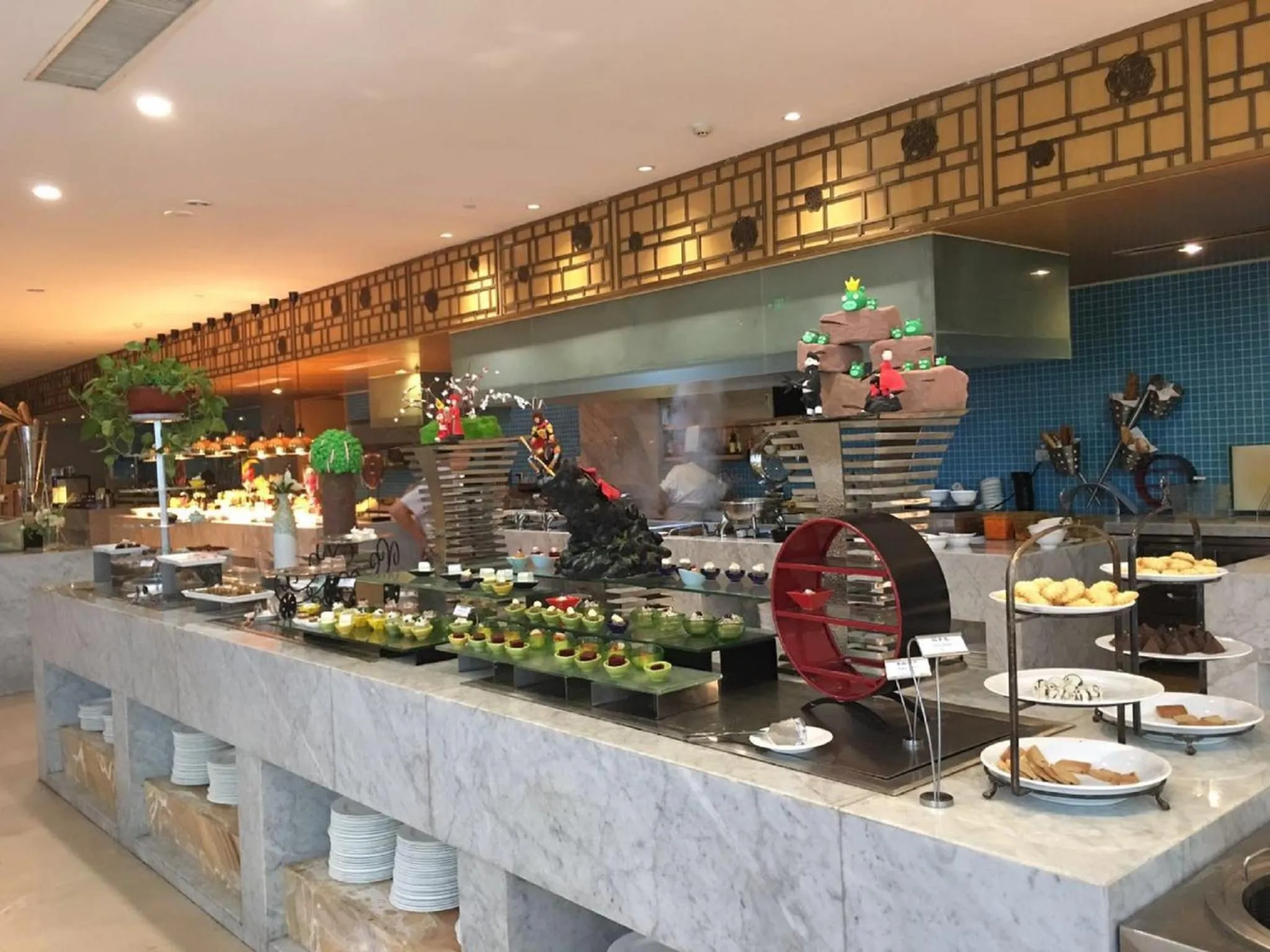 Buffet breakfast in Huaguoshan Hotel