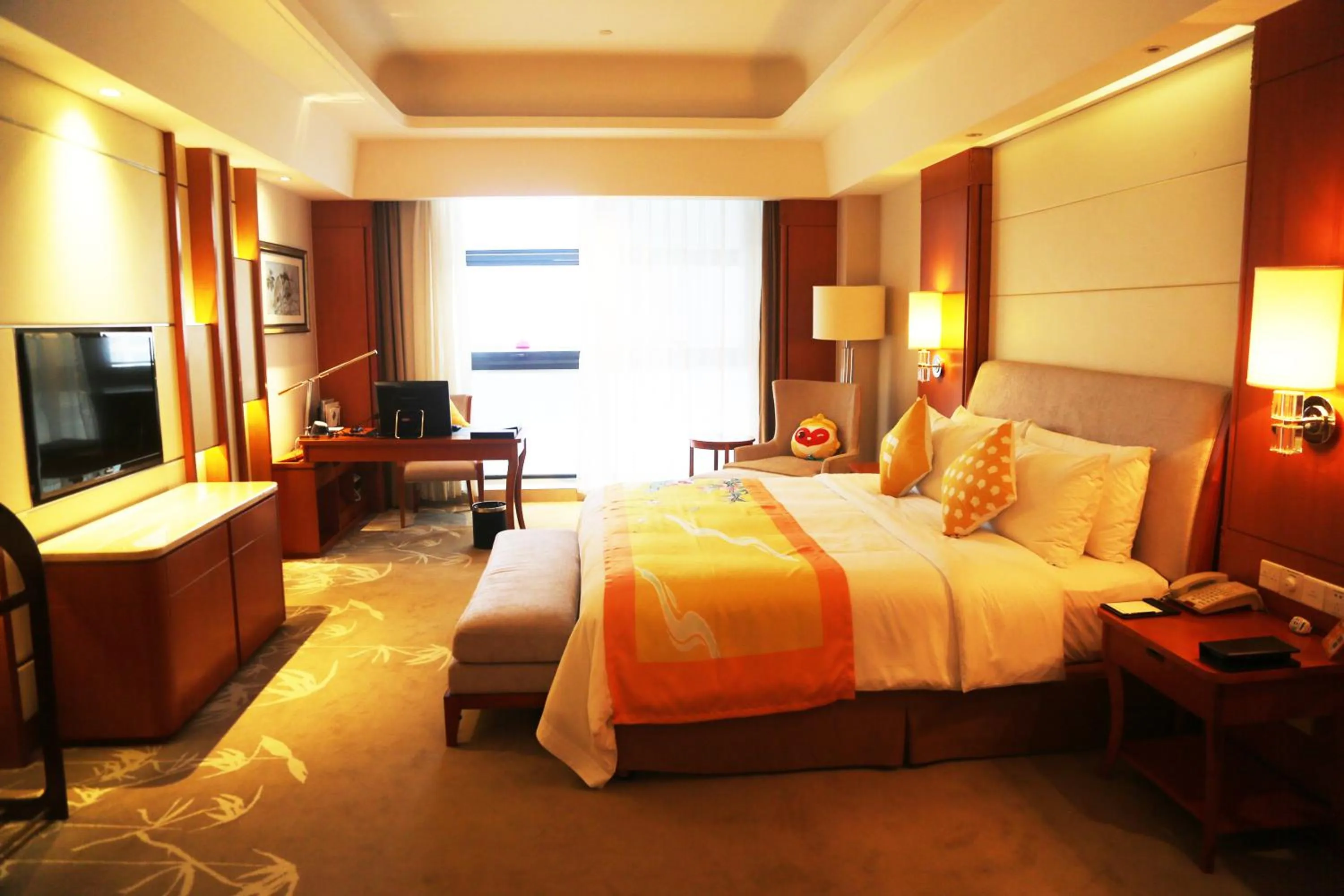 Photo of the whole room, Bed in Huaguoshan Hotel