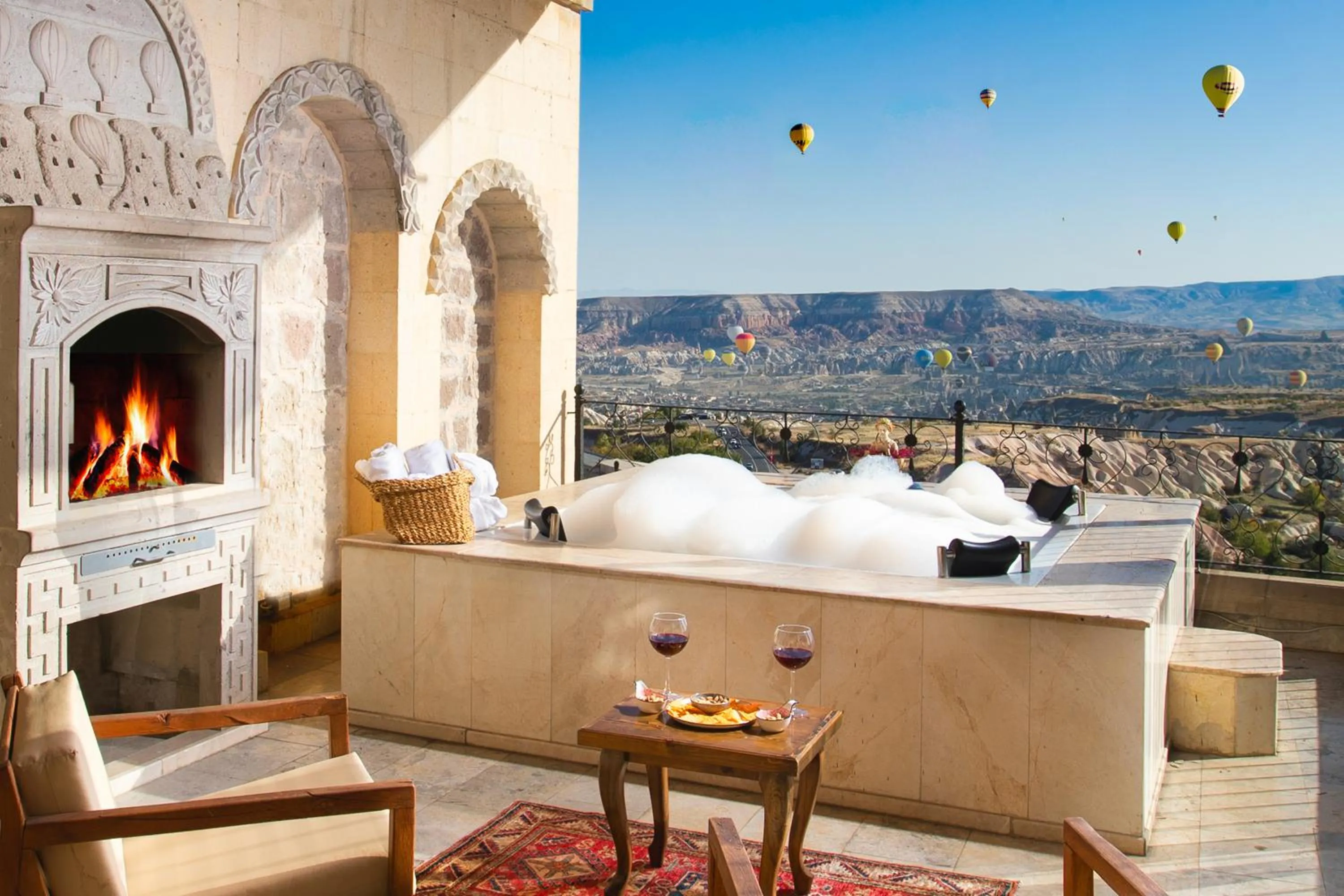 Hot Tub in Simera in Cappadocia - Special Class - Best View Rooftop