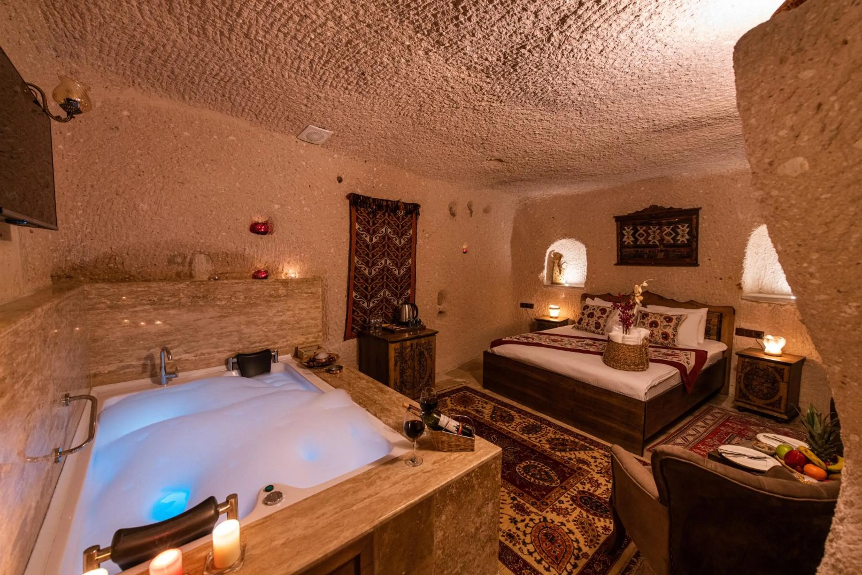 Hot Tub, Bed in Simera in Cappadocia - Special Class - Best View Rooftop