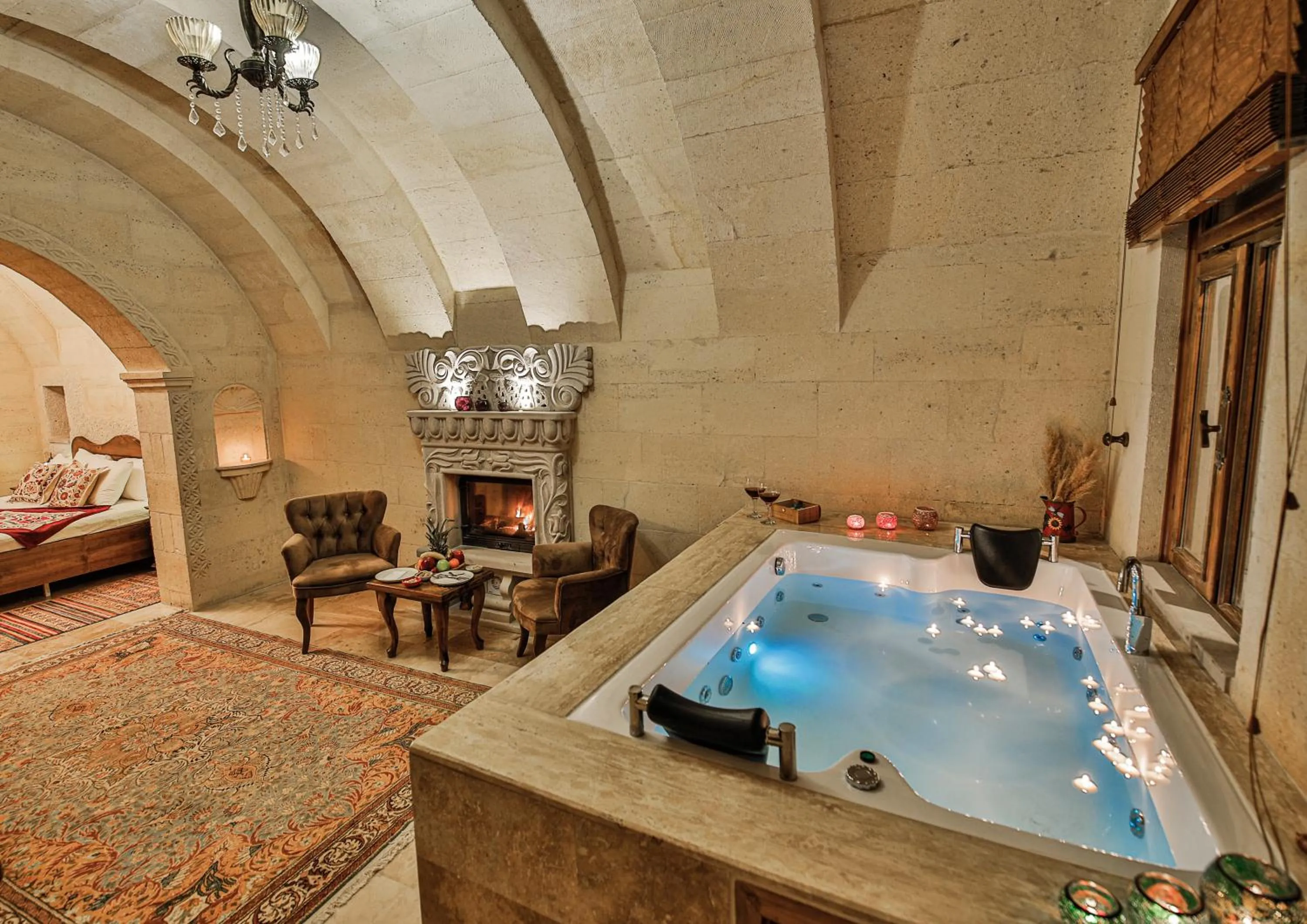 Hot Tub in Simera in Cappadocia - Special Class - Best View Rooftop