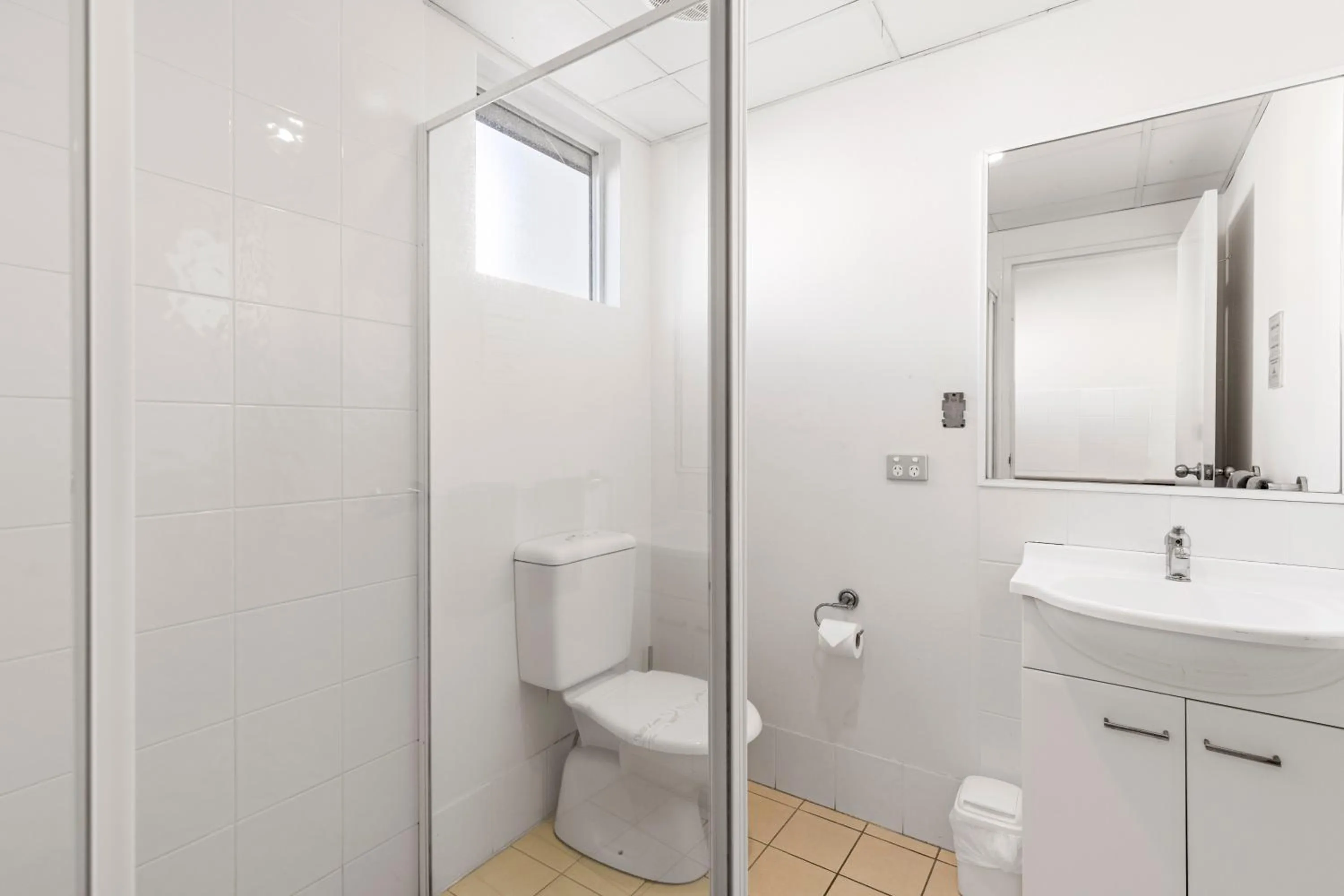 Bathroom in Surf Beach Motel Coffs