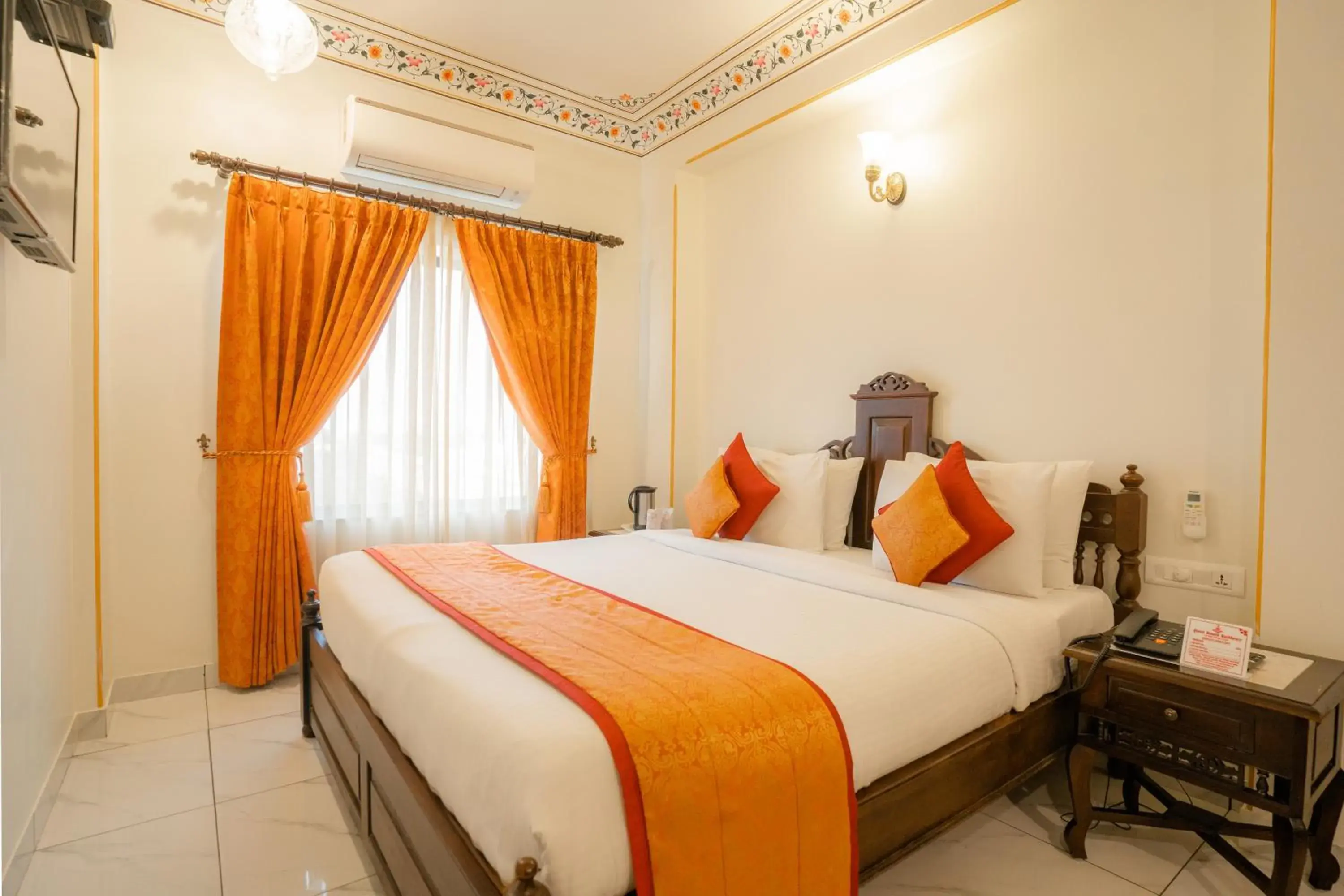 Deluxe Double Room in Umaid Residency - A Regal Heritage Home Deluxe Double Room in Umaid Residency - A Regal Heritage Home