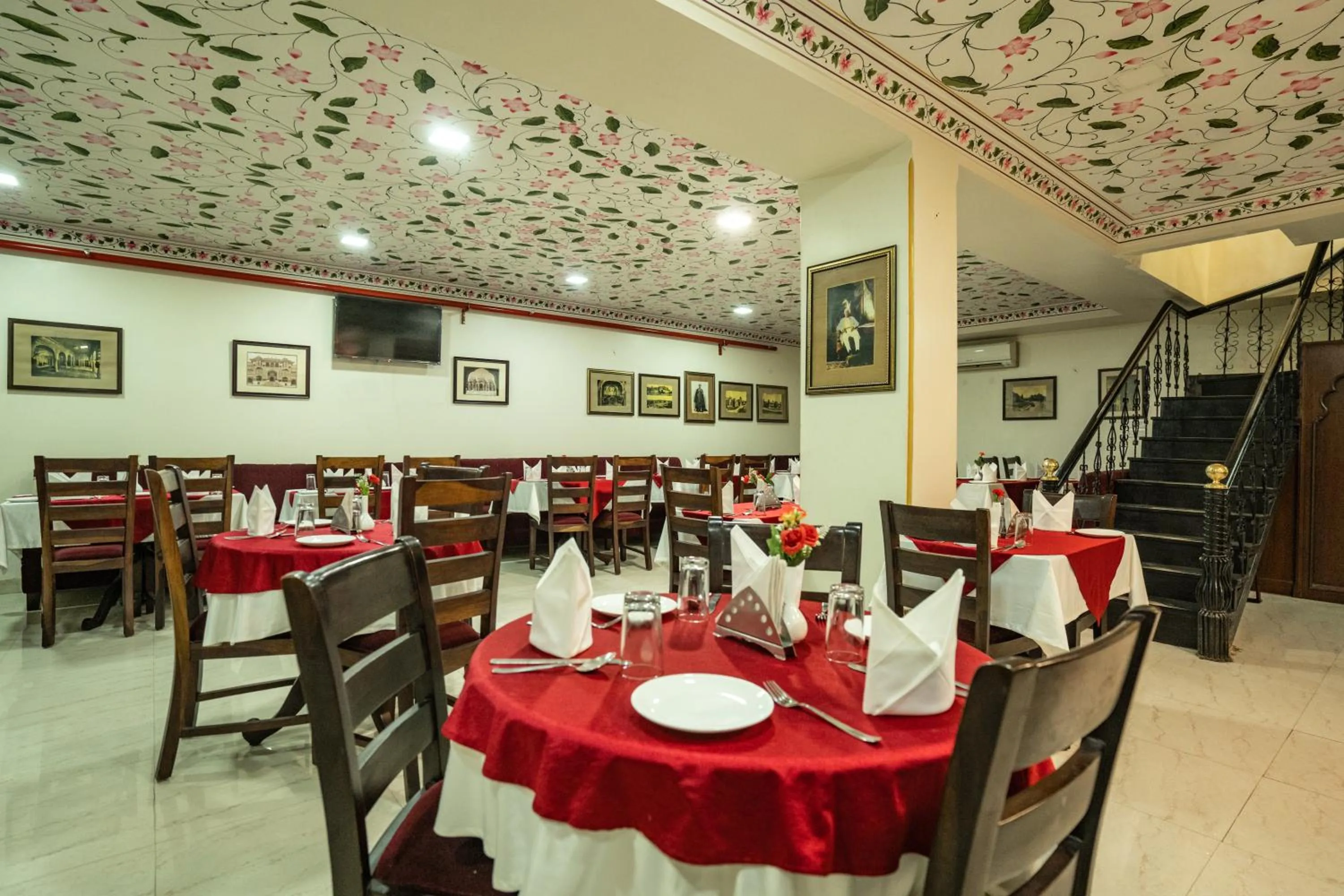 Restaurant/places to eat in Umaid Residency - A Regal Heritage Home